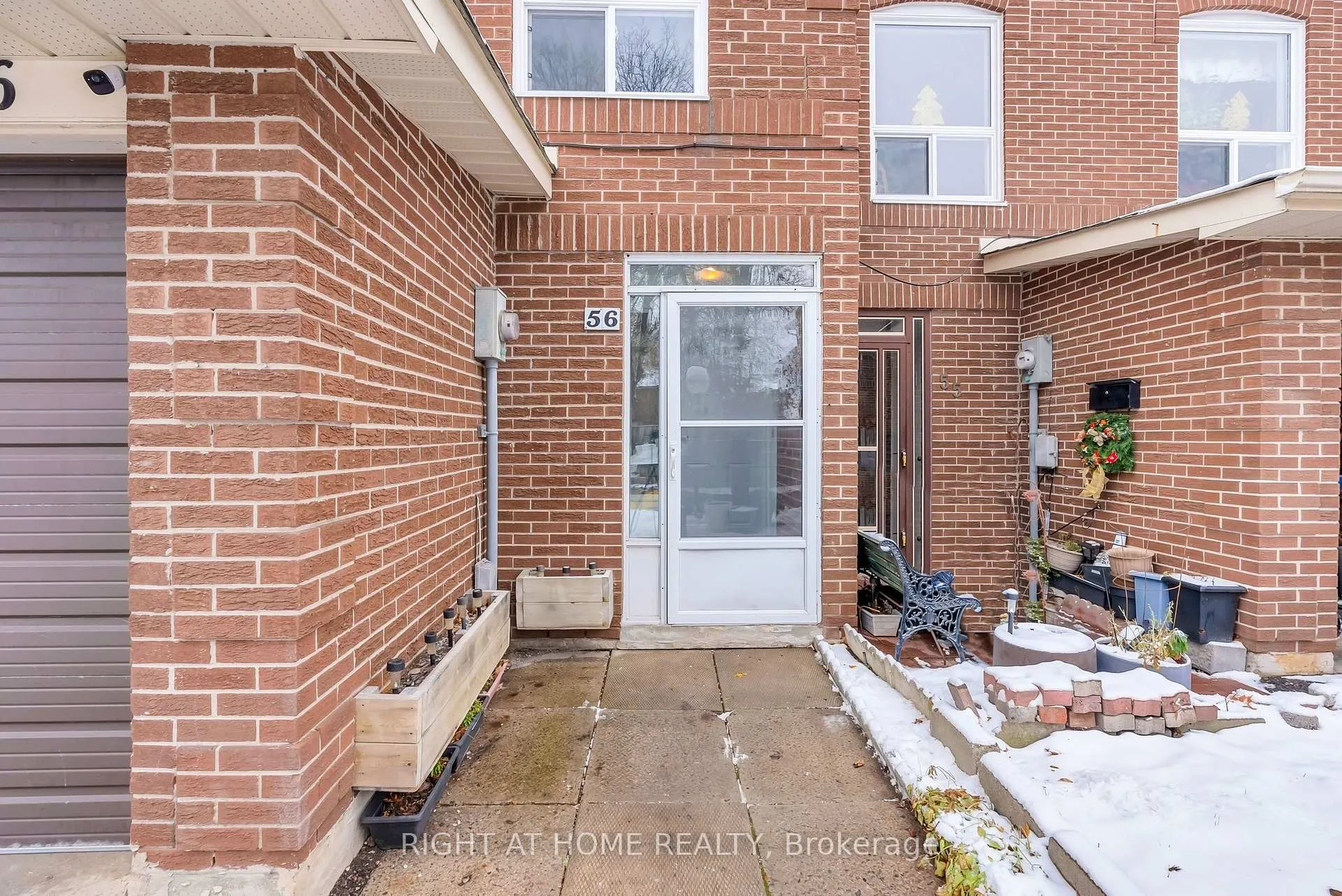 Photo 3 of 56 Eden Park Drive, Brampton, Southgate — HOMEH