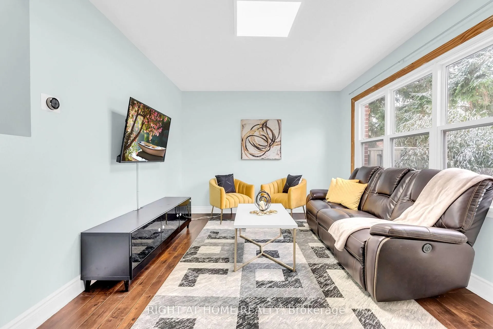 Photo 9 of 56 Eden Park Drive, Brampton, Southgate — HOMEH