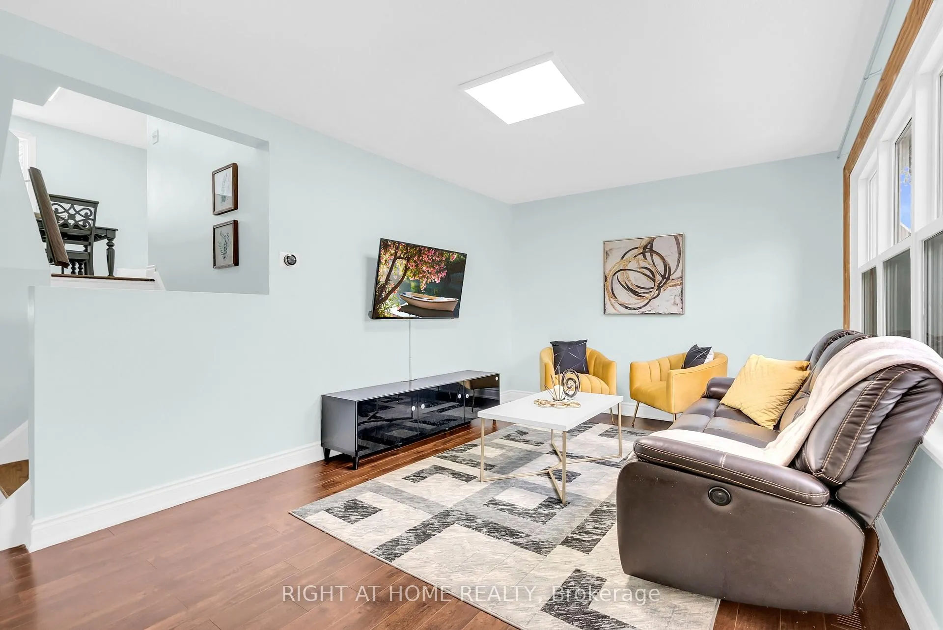 Photo 10 of 56 Eden Park Drive, Brampton, Southgate — HOMEH