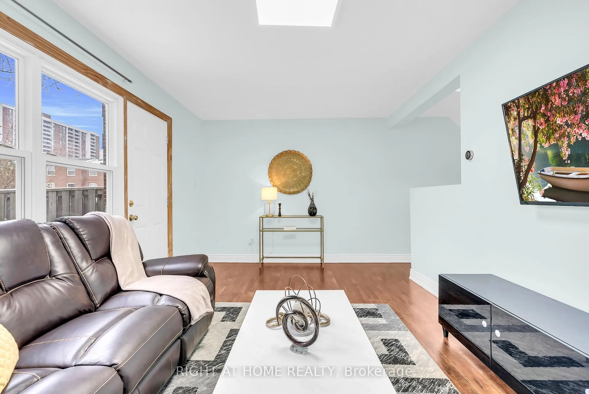 Photo 11 of 56 Eden Park Drive, Brampton, Southgate — HOMEH
