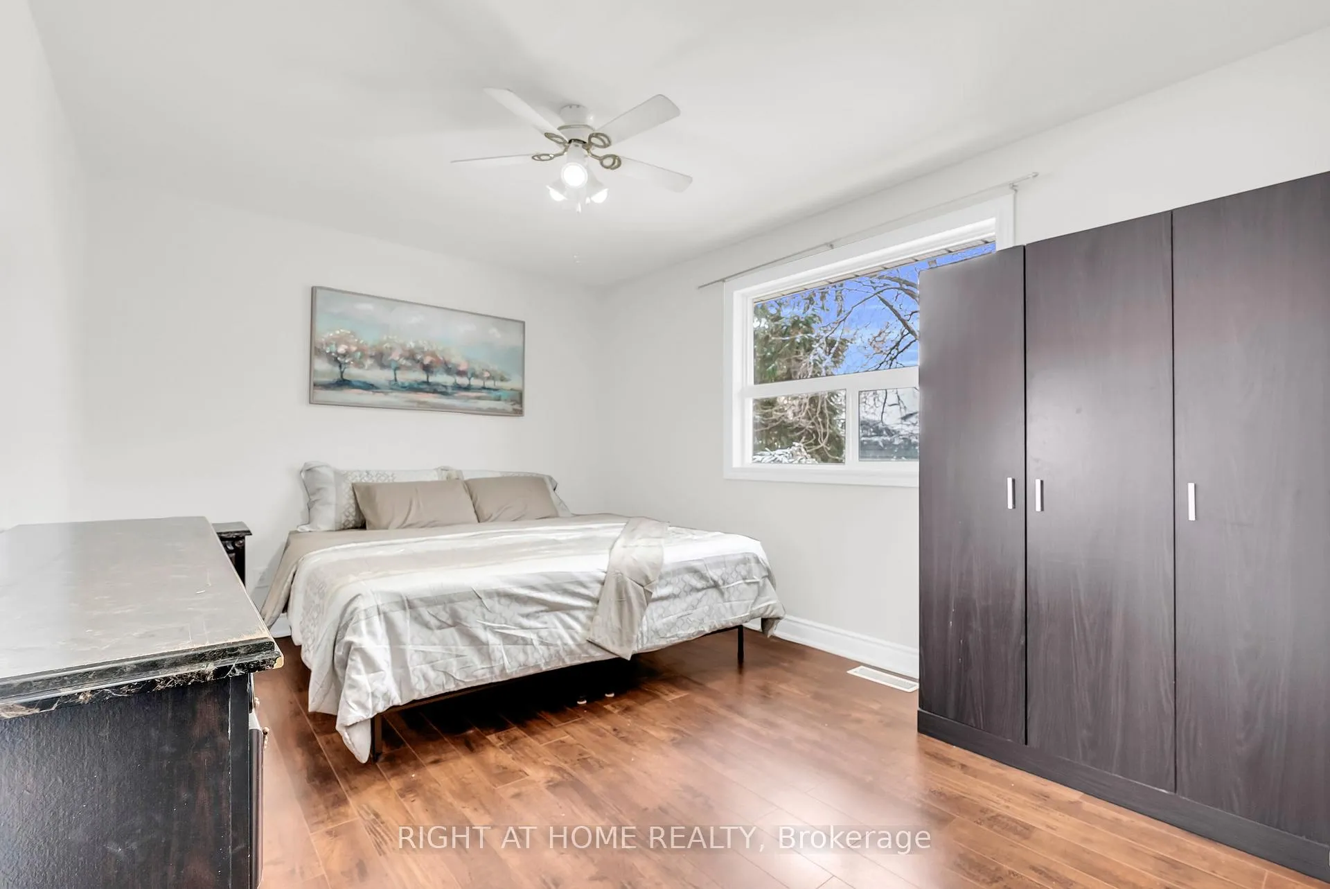 Photo 22 of 56 Eden Park Drive, Brampton, Southgate — HOMEH