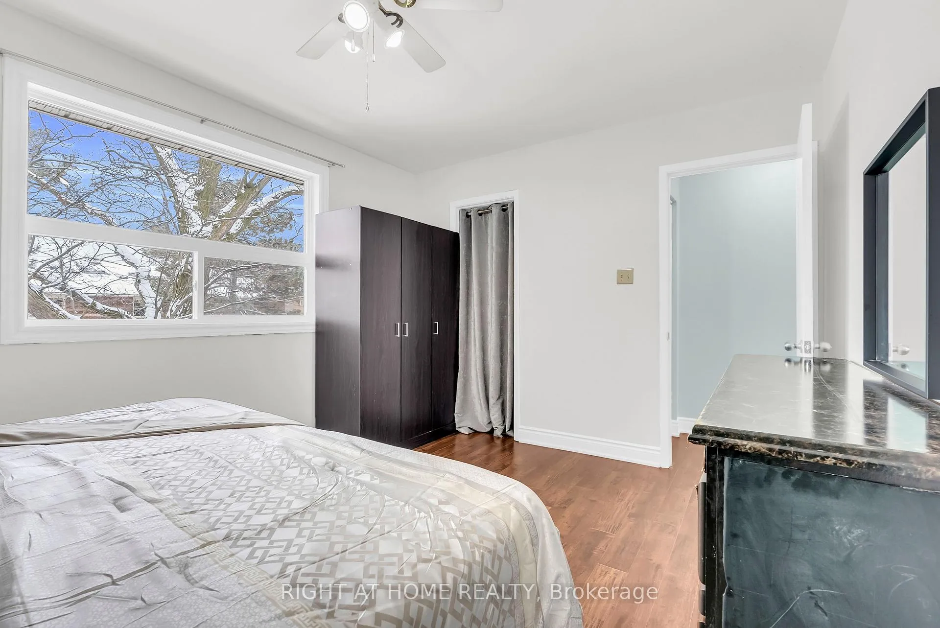 Photo 23 of 56 Eden Park Drive, Brampton, Southgate — HOMEH