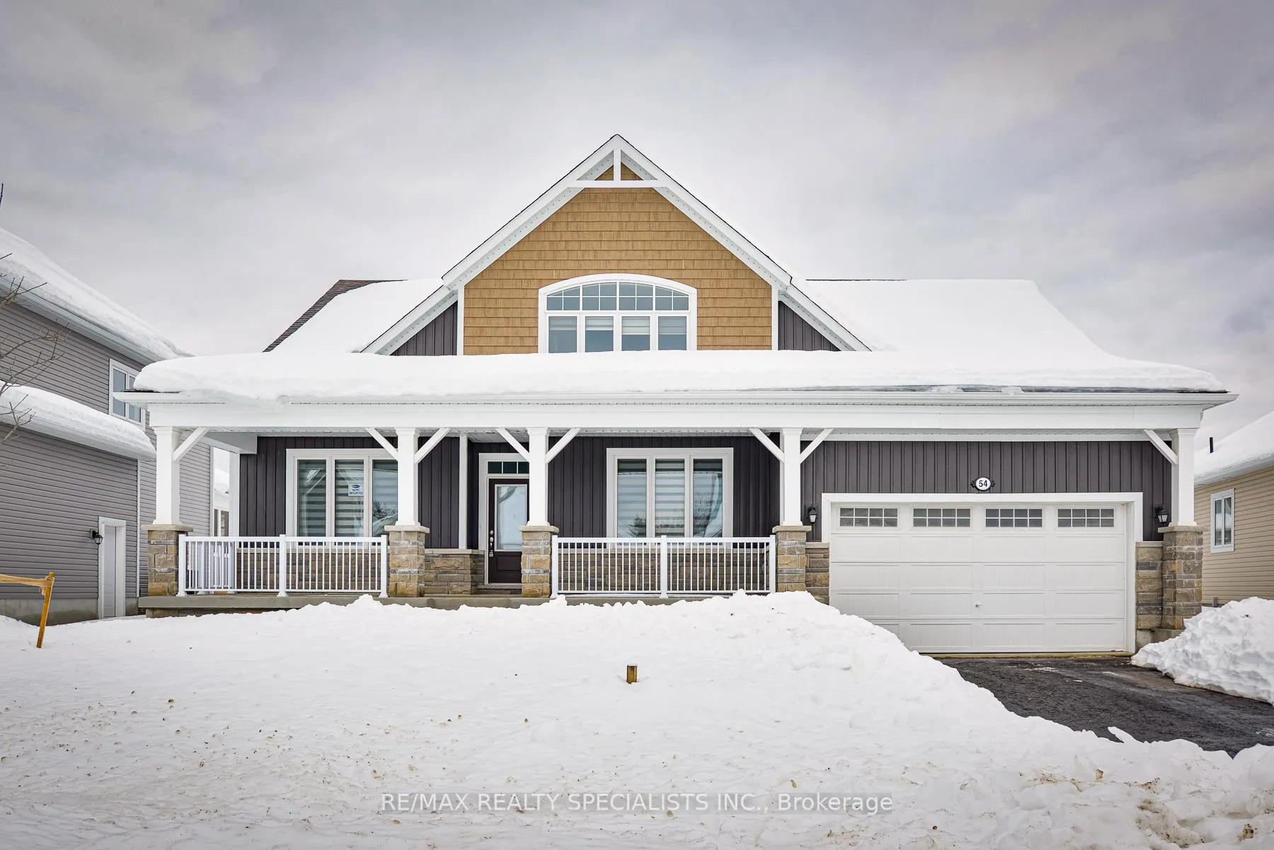 Photo 1 of Unit Lower, 54 Dyer Crescent, Bracebridge, Macaulay — HOMEH