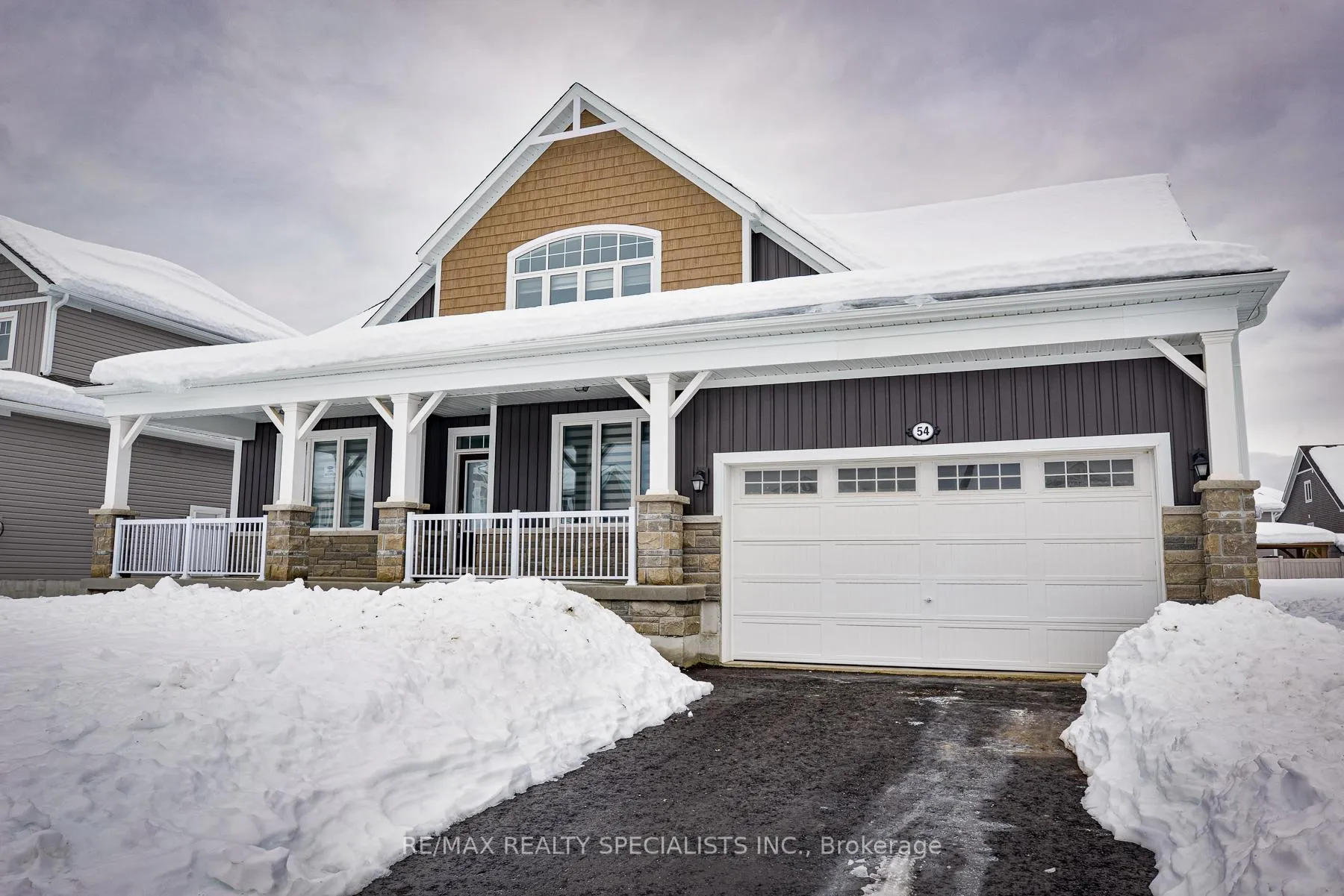 Photo 2 of Unit Lower, 54 Dyer Crescent, Bracebridge, Macaulay — HOMEH