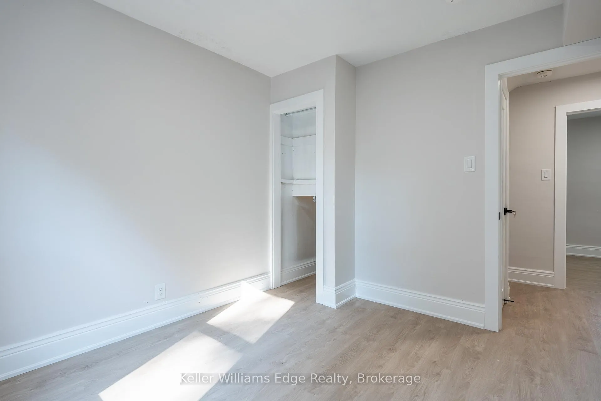 Photo 13 of 44 Haddon Avenue N, Hamilton, Westdale — HOMEH
