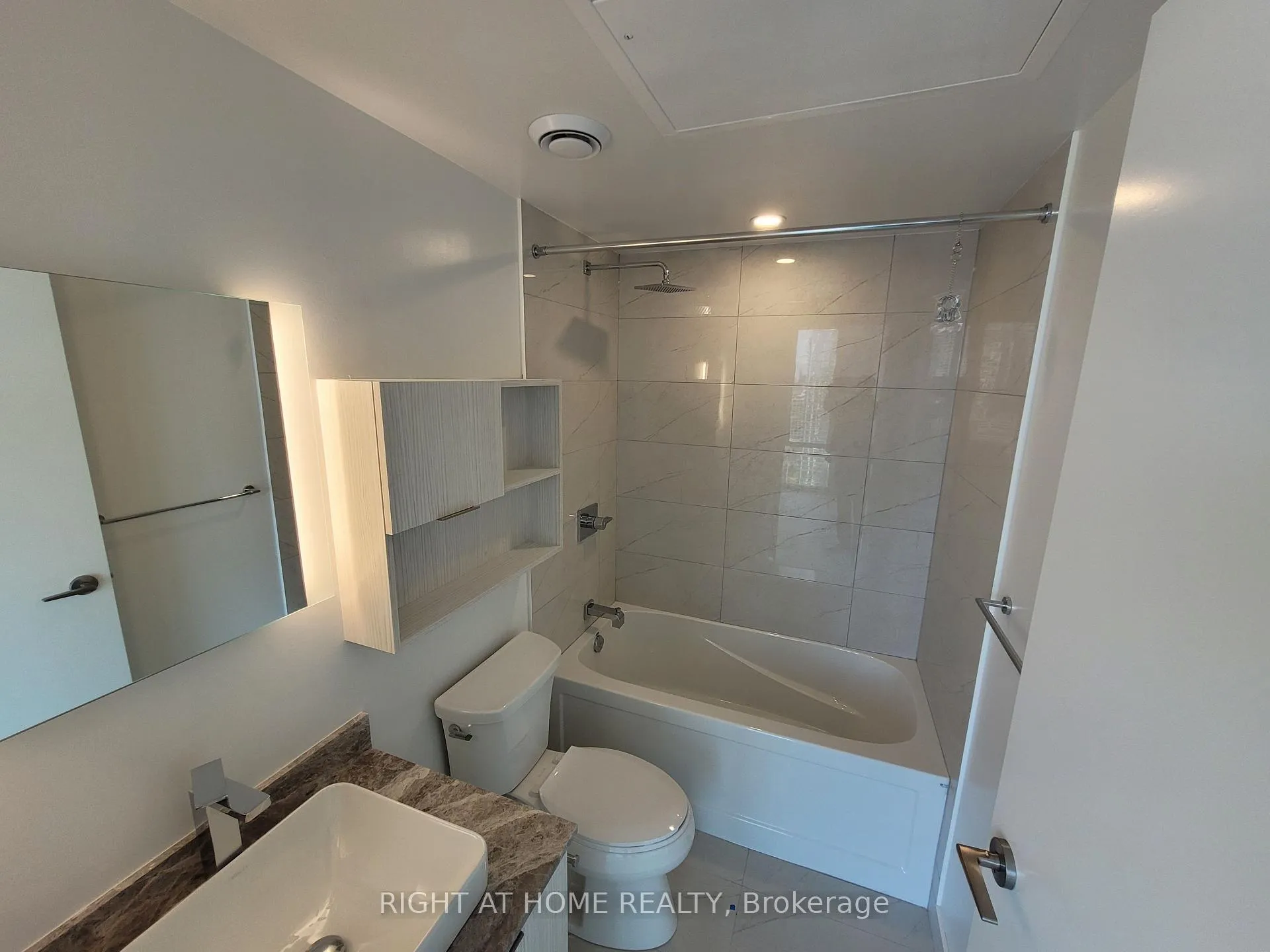 Photo 13 of Unit 3705, 501 Yonge Street, Toronto, Church-Yonge Corridor — HOMEH