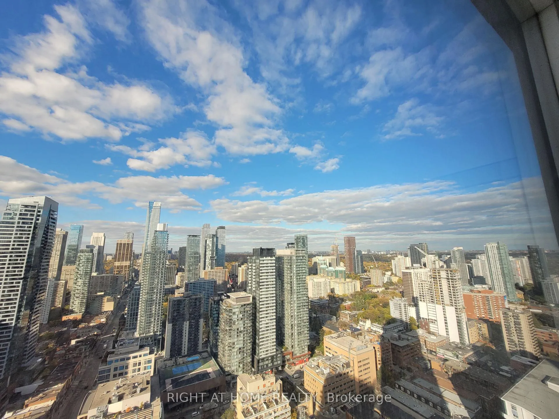 Photo 16 of Unit 3705, 501 Yonge Street, Toronto, Church-Yonge Corridor — HOMEH
