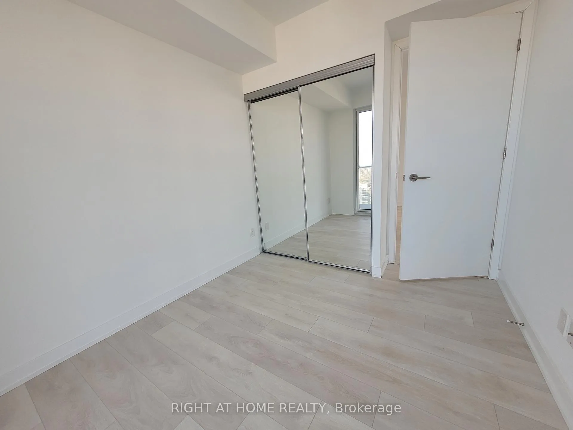 Photo 24 of Unit 3705, 501 Yonge Street, Toronto, Church-Yonge Corridor — HOMEH