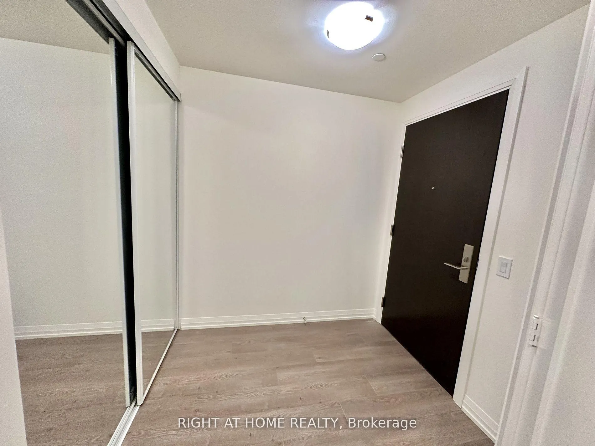 Photo 2 of Unit 2115, 9000 Jane Street, Vaughan, Vellore Village — HOMEH
