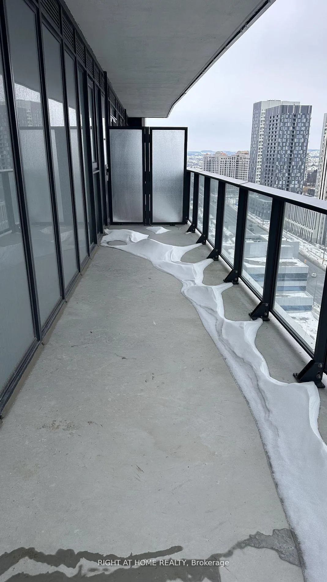 Photo 11 of Unit 2115, 9000 Jane Street, Vaughan, Vellore Village — HOMEH