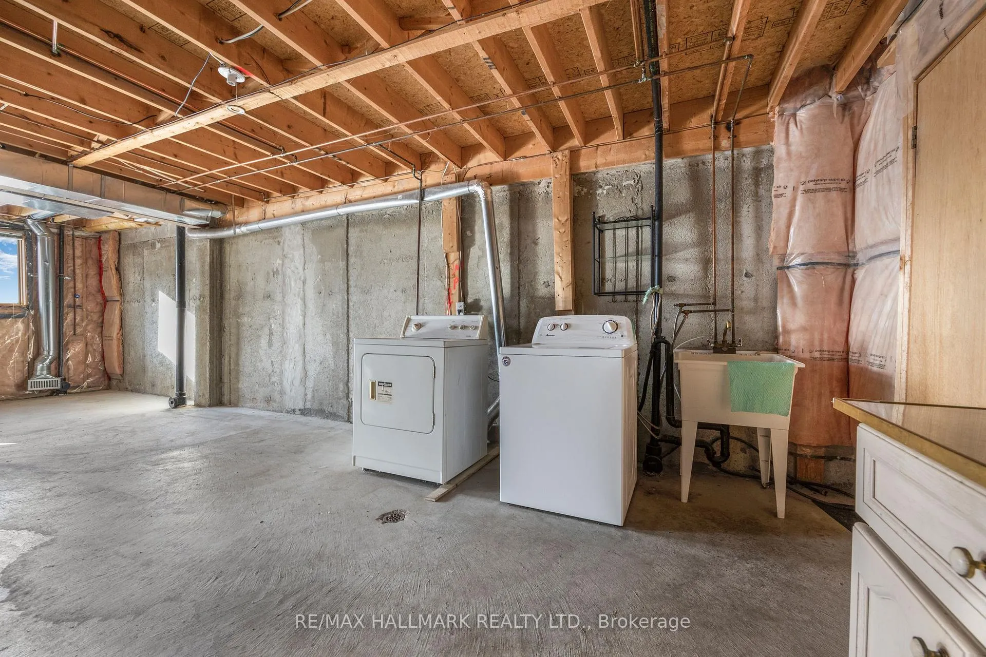 Photo 26 of 19 Parktree Drive, Vaughan, Maple — HOMEH