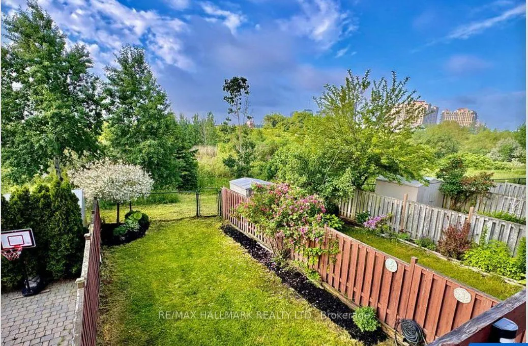 Photo 30 of 19 Parktree Drive, Vaughan, Maple — HOMEH