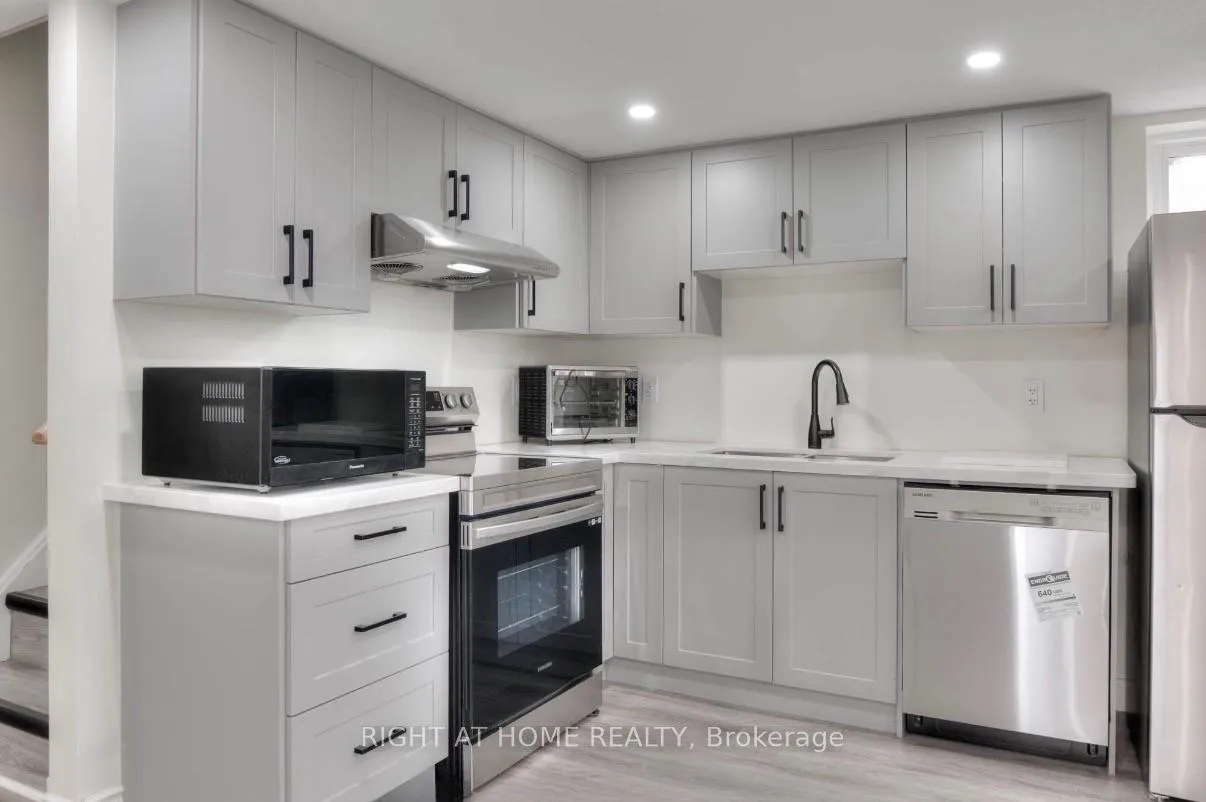 Photo 4 of Unit Lower, 484 Speedvale Avenue E, Guelph, Riverside Park — HOMEH