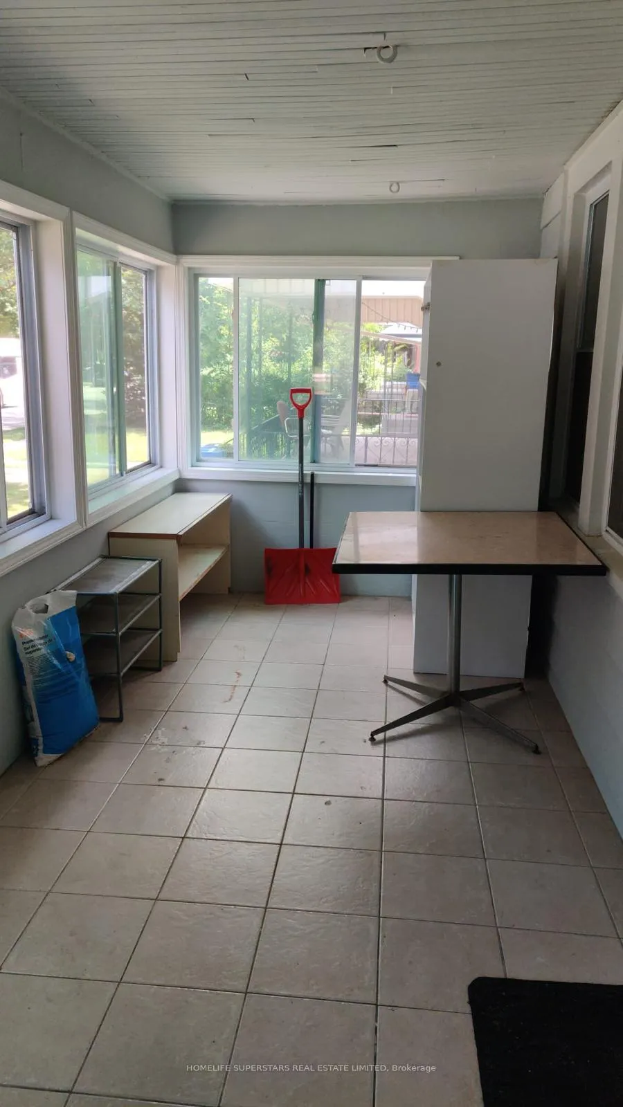 Photo 8 of 739 Campbell Avenue, Windsor, Windsor University District — HOMEH