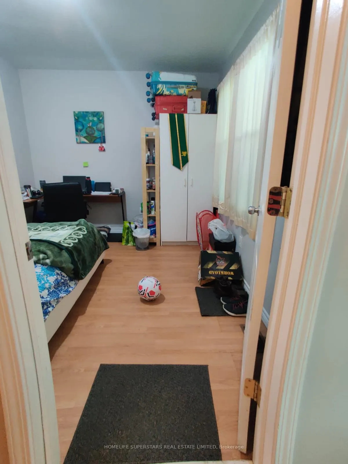 Photo 13 of 739 Campbell Avenue, Windsor, Windsor University District — HOMEH