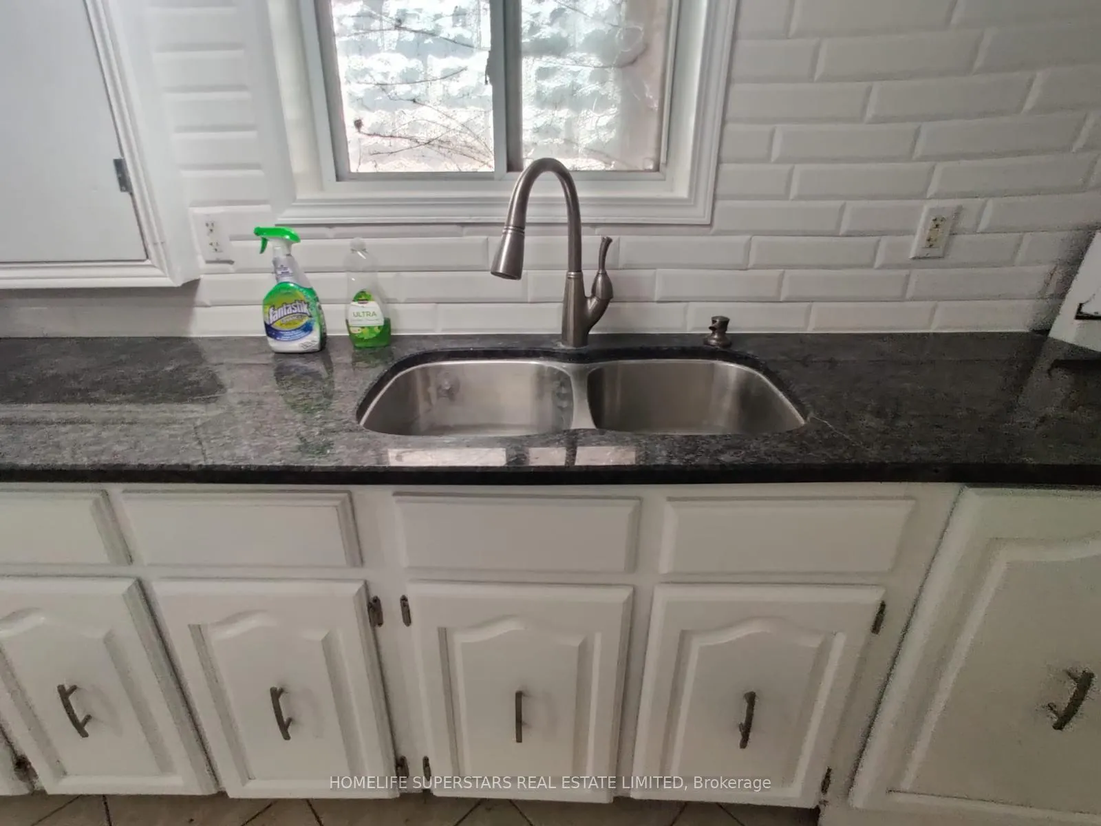 Photo 14 of 739 Campbell Avenue, Windsor, Windsor University District — HOMEH