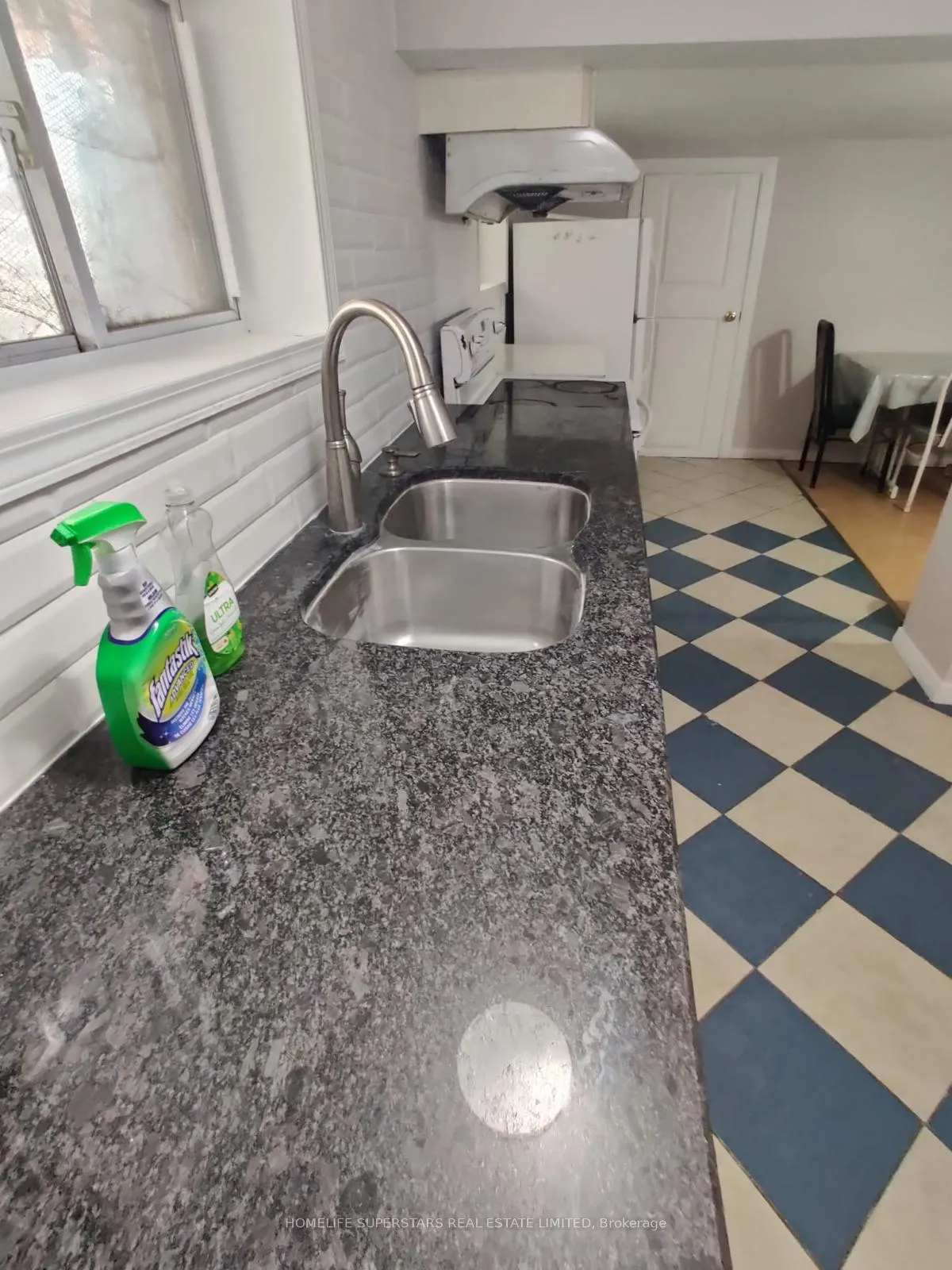 Photo 17 of 739 Campbell Avenue, Windsor, Windsor University District — HOMEH