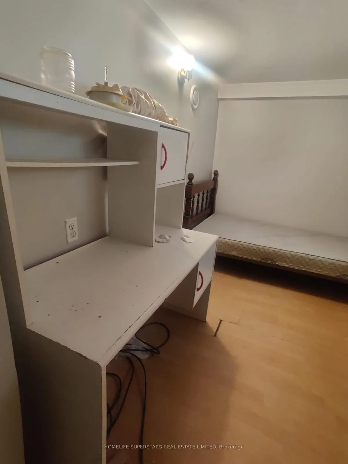 Photo 20 of 739 Campbell Avenue, Windsor, Windsor University District — HOMEH