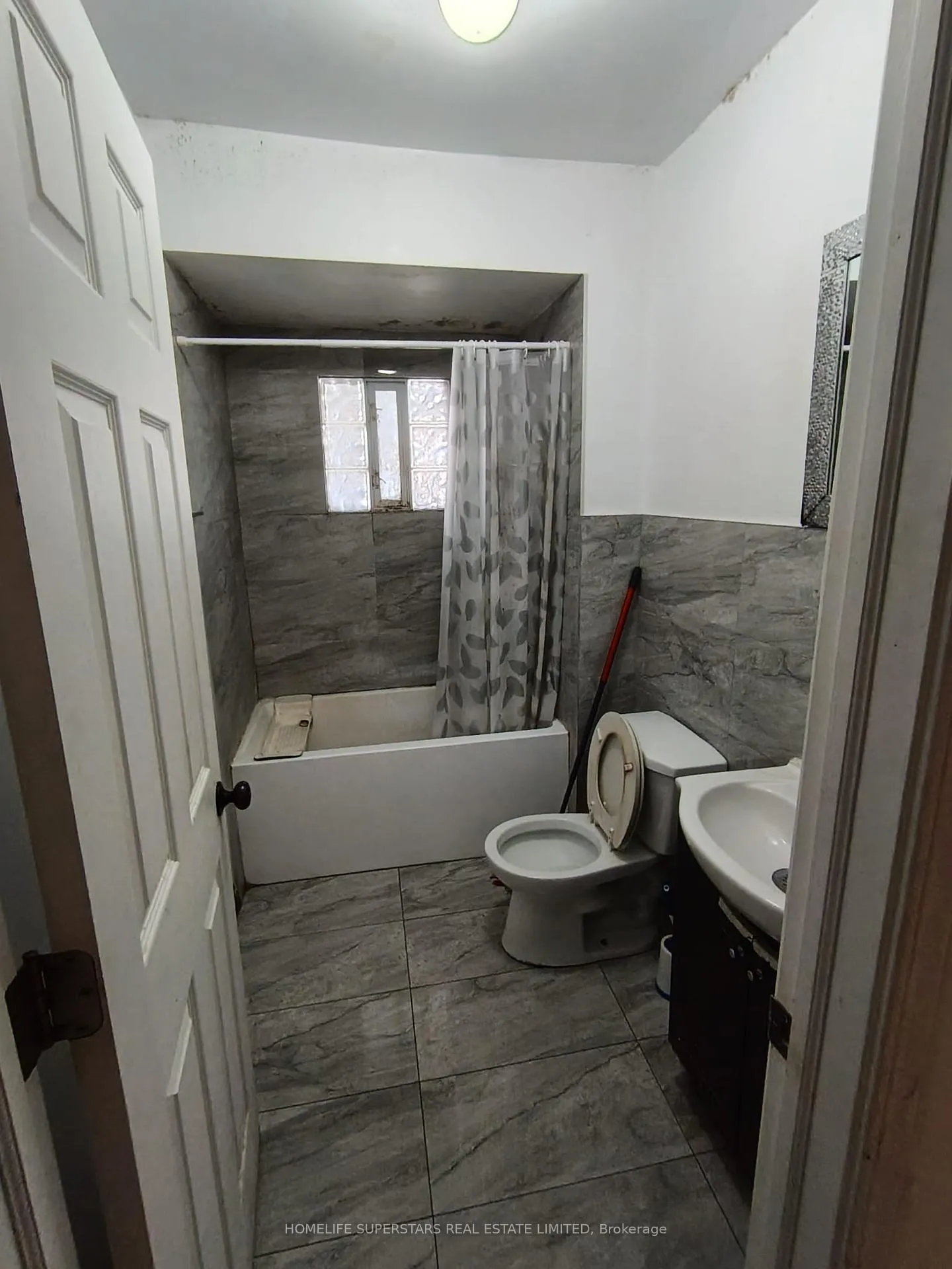 Photo 34 of 739 Campbell Avenue, Windsor, Windsor University District — HOMEH