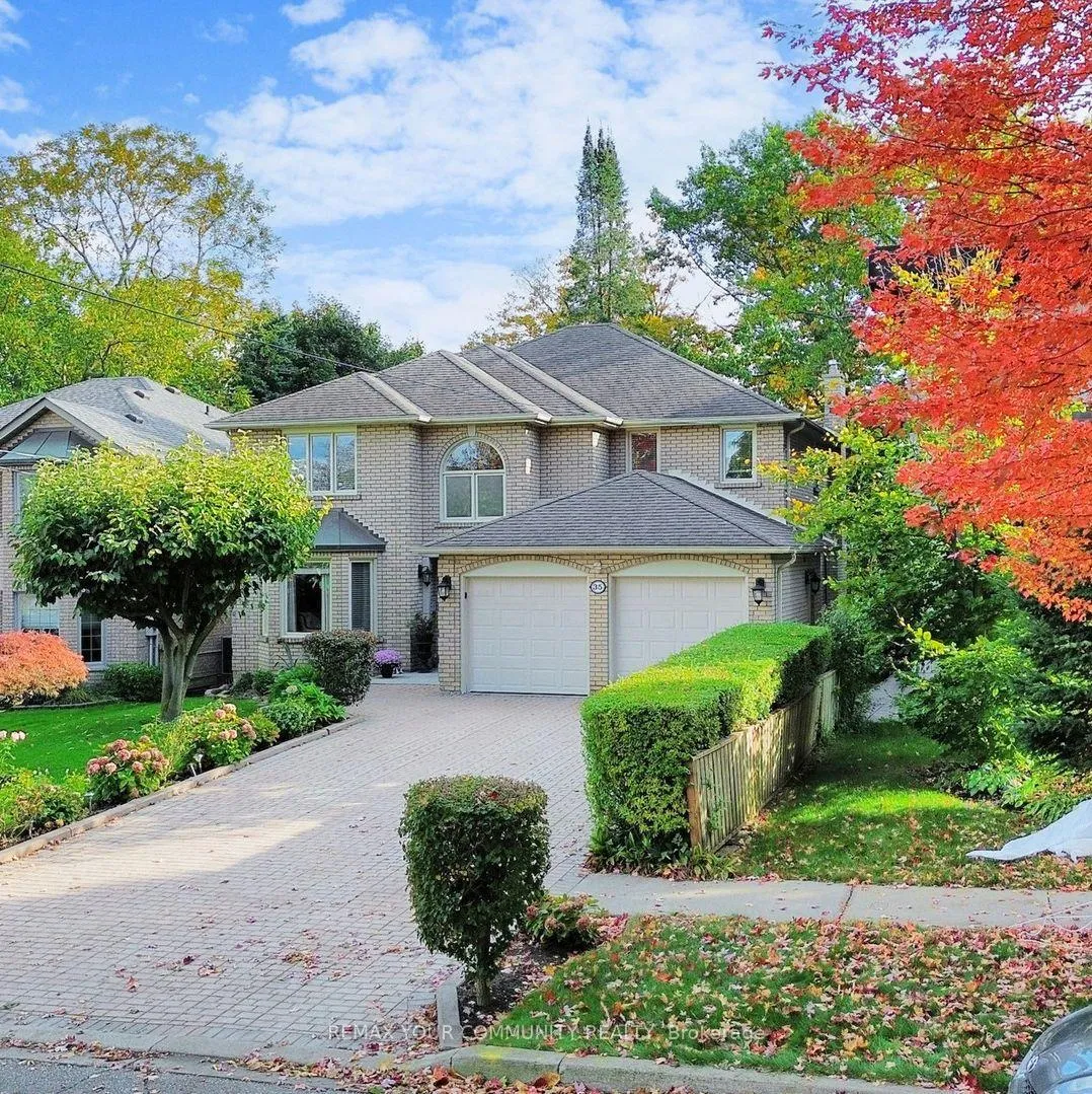 Photo 1 of 35 La Rush Drive, Etobicoke, Humber Heights — HOMEH