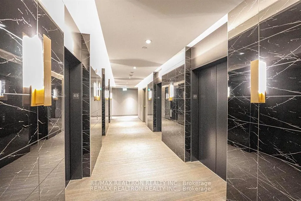 Photo 8 of Unit 4903, 950 Portage Parkway, Vaughan, Vaughan Corporate Centre — HOMEH