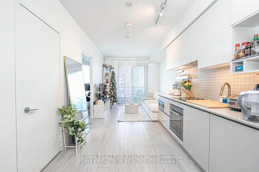Photo 12 of Unit 4903, 950 Portage Parkway, Vaughan, Vaughan Corporate Centre — HOMEH