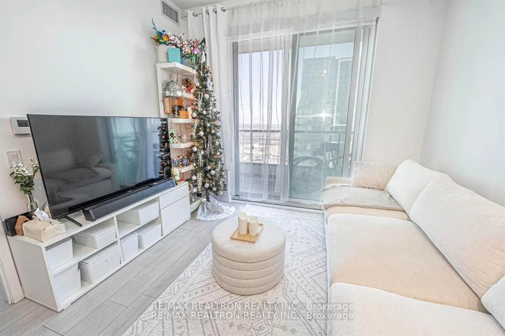 Photo 14 of Unit 4903, 950 Portage Parkway, Vaughan, Vaughan Corporate Centre — HOMEH