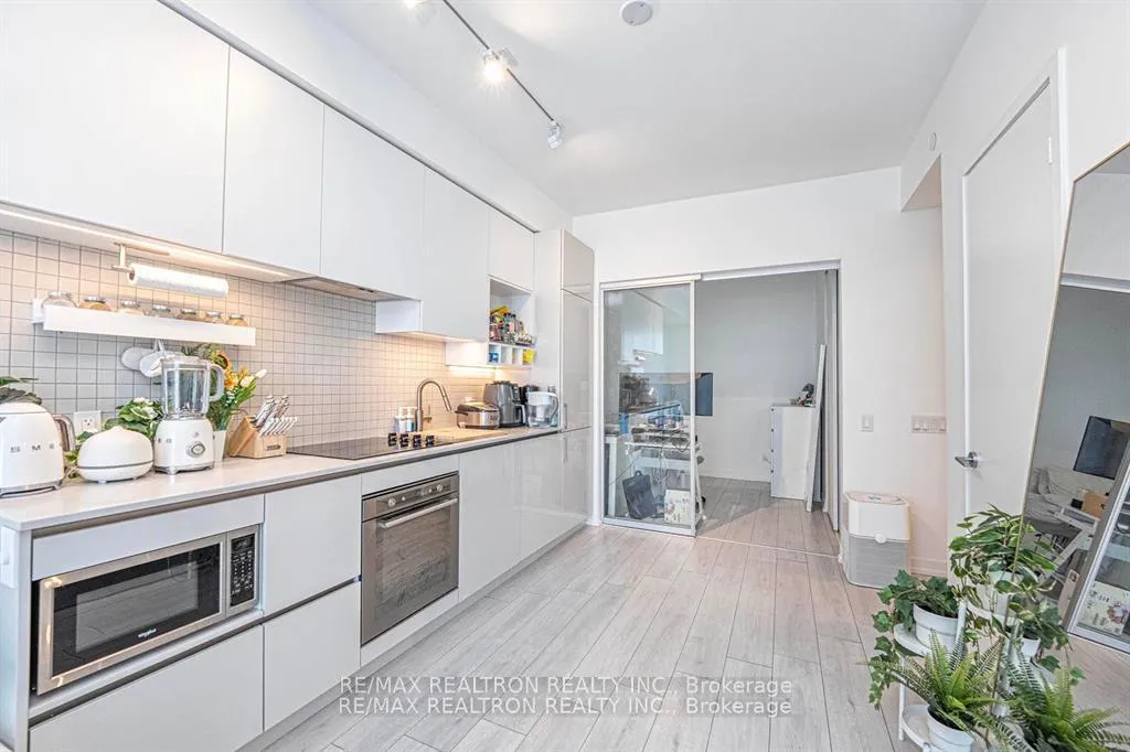 Photo 17 of Unit 4903, 950 Portage Parkway, Vaughan, Vaughan Corporate Centre — HOMEH
