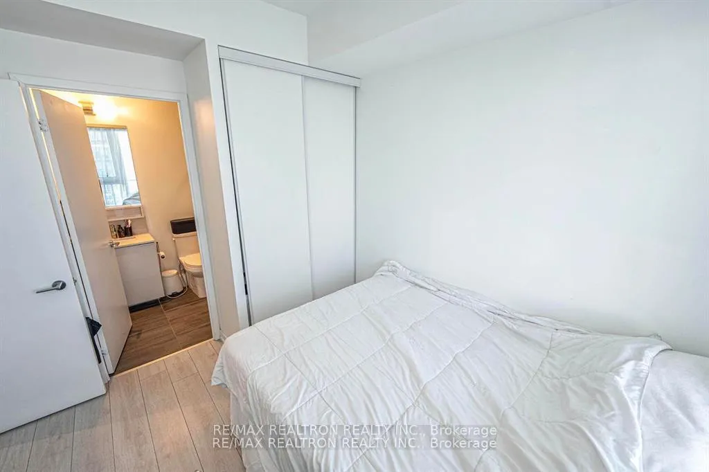 Photo 25 of Unit 4903, 950 Portage Parkway, Vaughan, Vaughan Corporate Centre — HOMEH