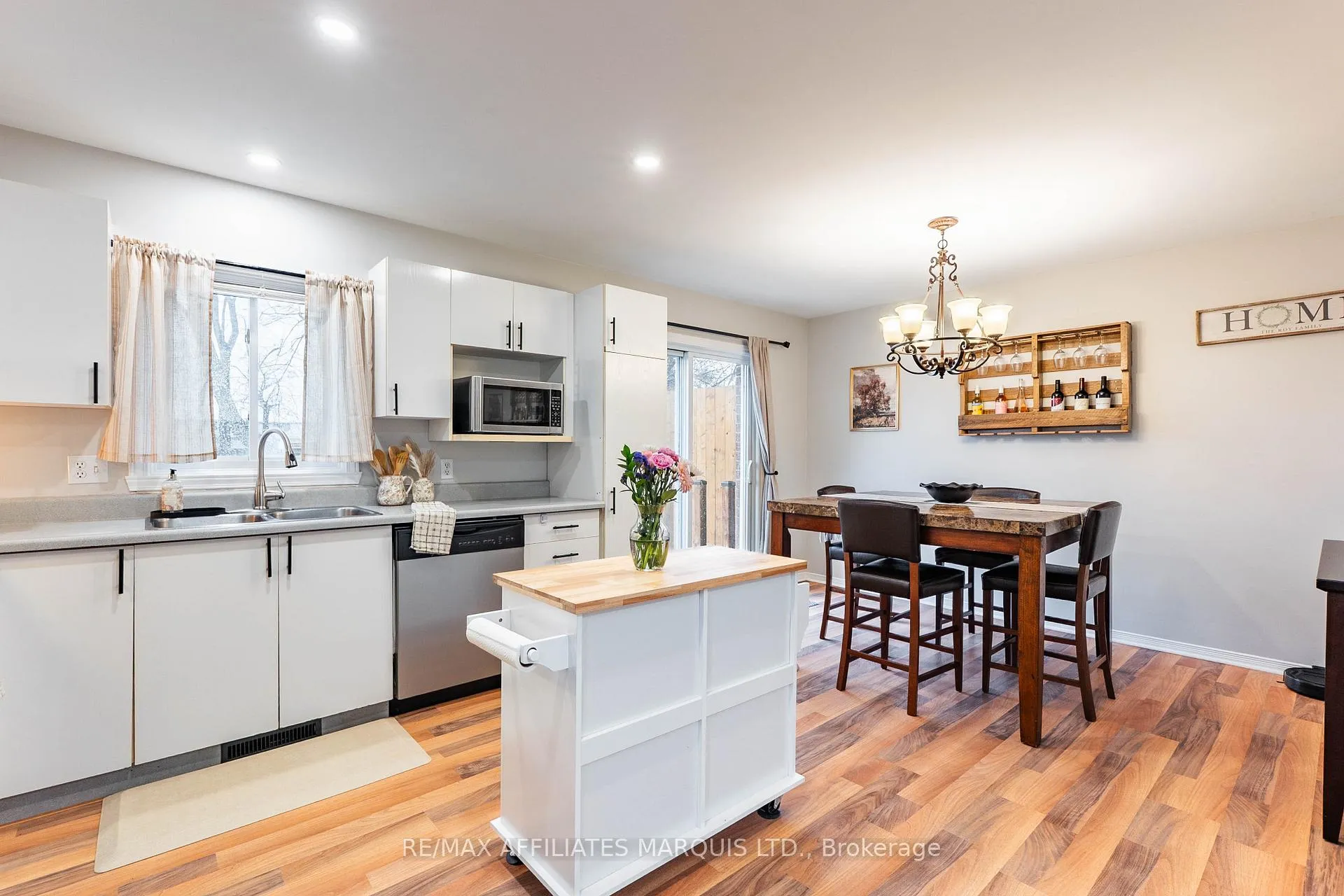 Photo 10 of 2333 Emily Crescent, Cornwall — HOMEH