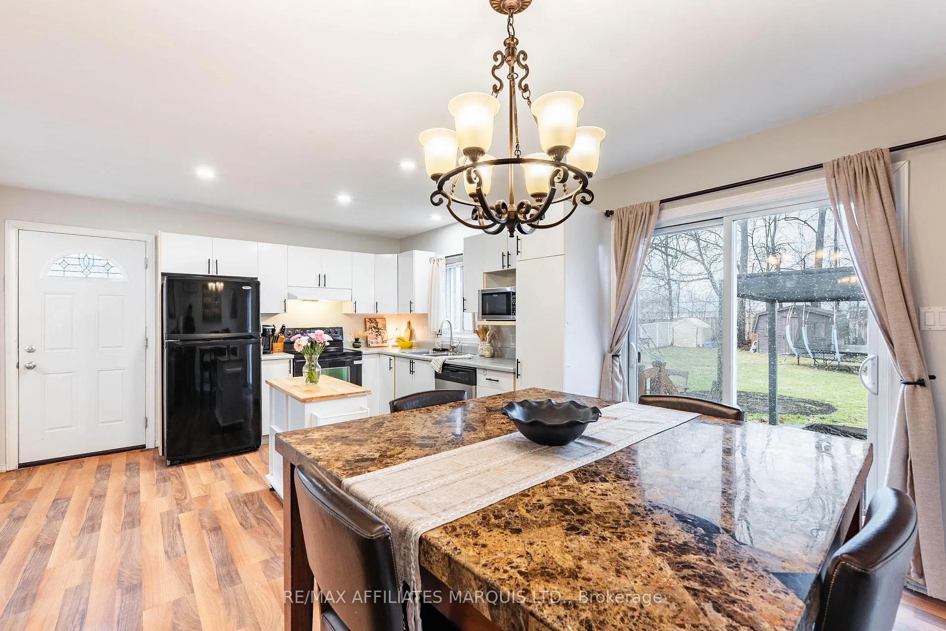 Photo 12 of 2333 Emily Crescent, Cornwall — HOMEH