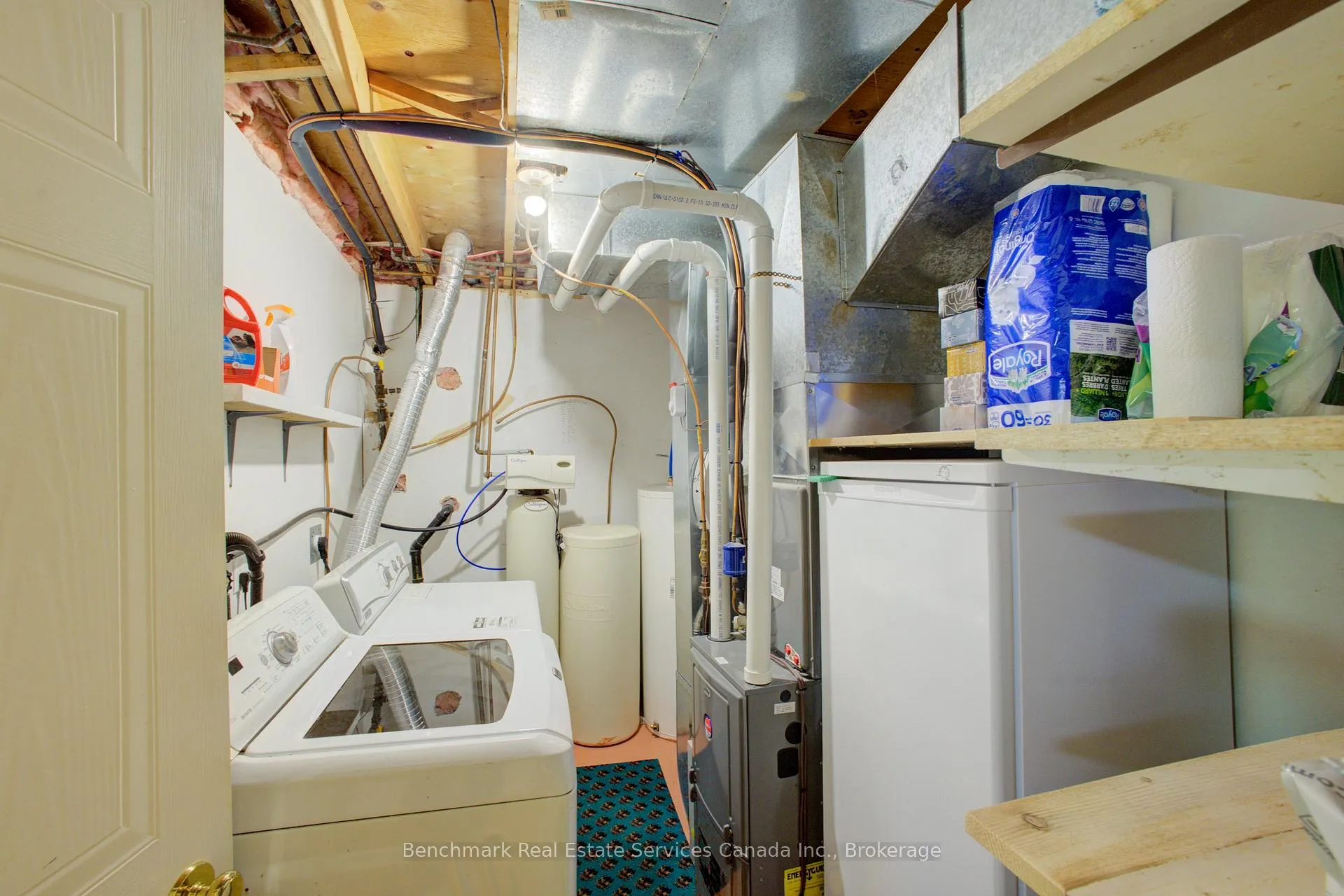 Photo 15 of 21 Southvale Road, St. Marys — HOMEH