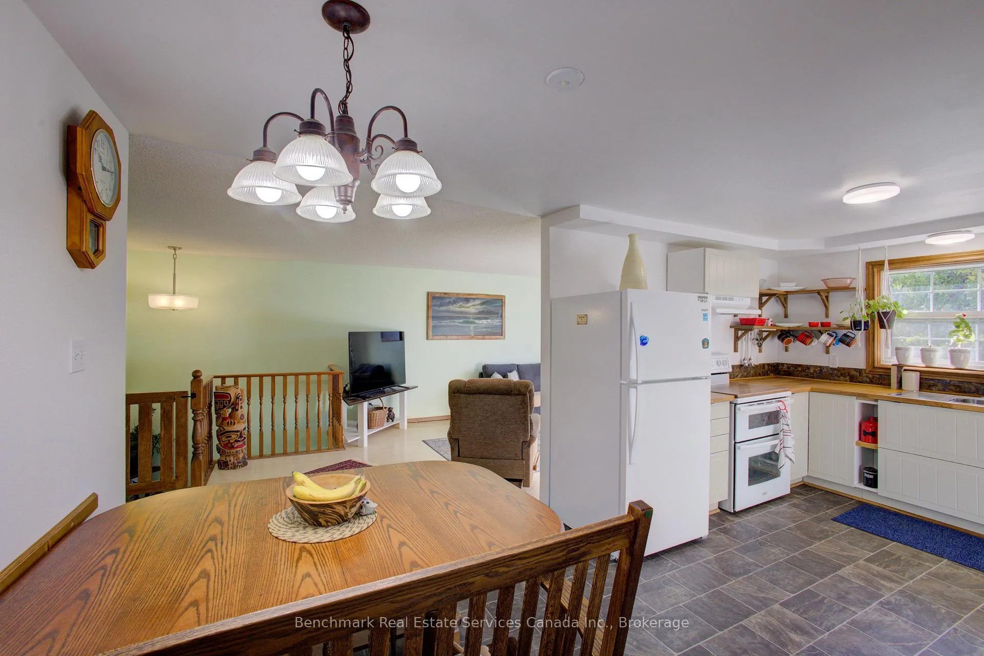 Photo 18 of 21 Southvale Road, St. Marys — HOMEH