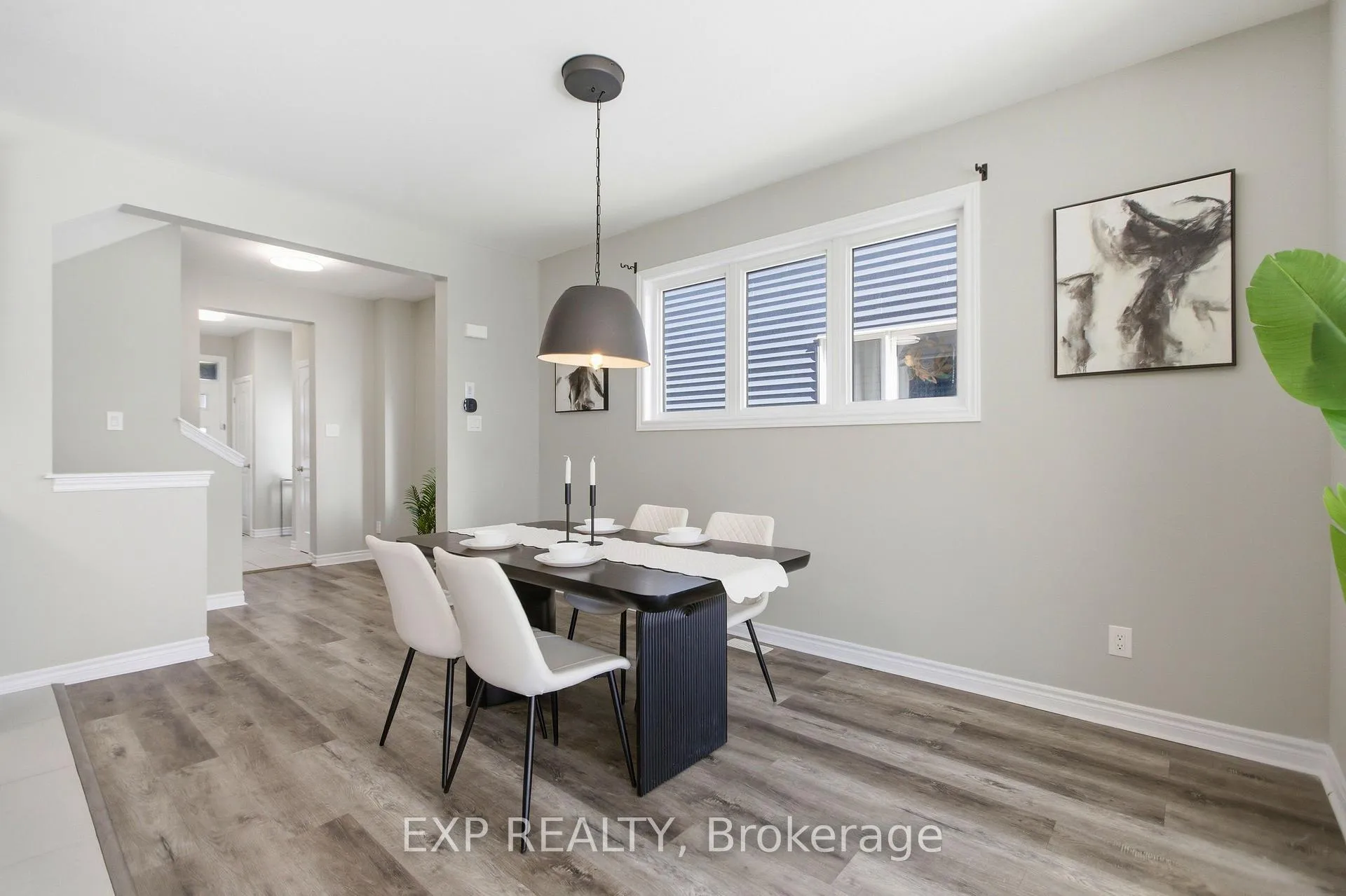 Photo 6 of 652 Continental Avenue, Ottawa, Kanata - Emerald Meadows/Trailwest — HOMEH
