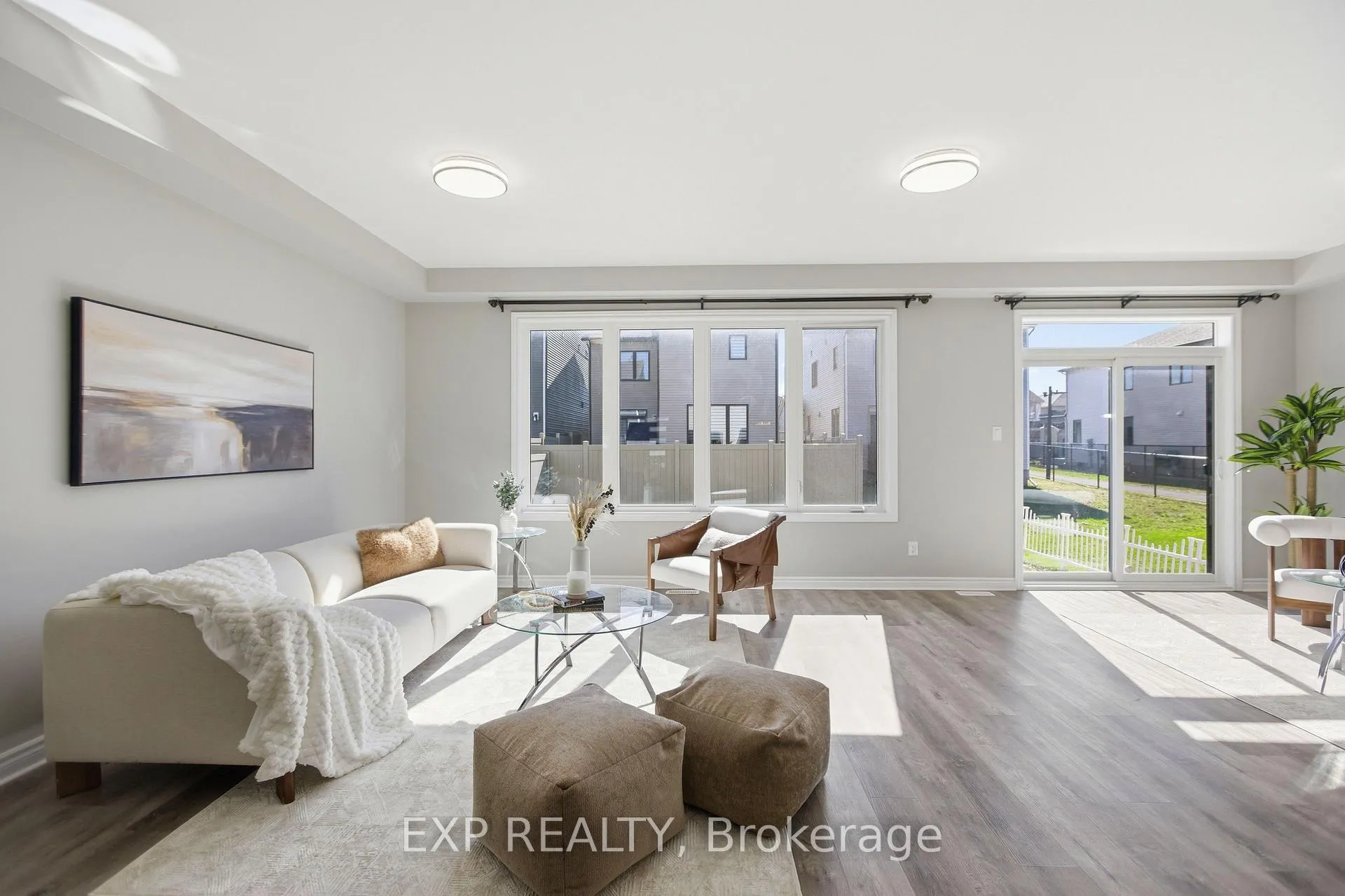 Photo 13 of 652 Continental Avenue, Ottawa, Kanata - Emerald Meadows/Trailwest — HOMEH