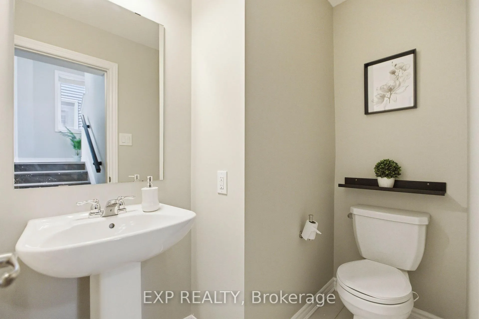 Photo 18 of 652 Continental Avenue, Ottawa, Kanata - Emerald Meadows/Trailwest — HOMEH