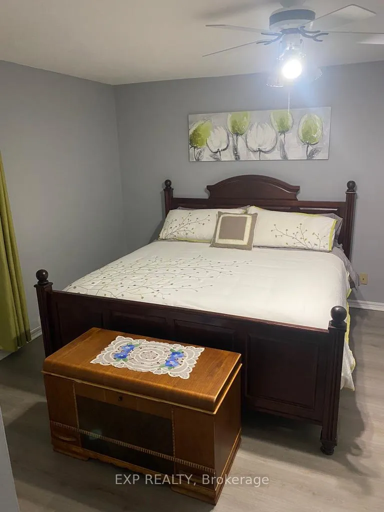 Photo 13 of 7B Clarendon Avenue, St. Catharines, Secord Woods — HOMEH