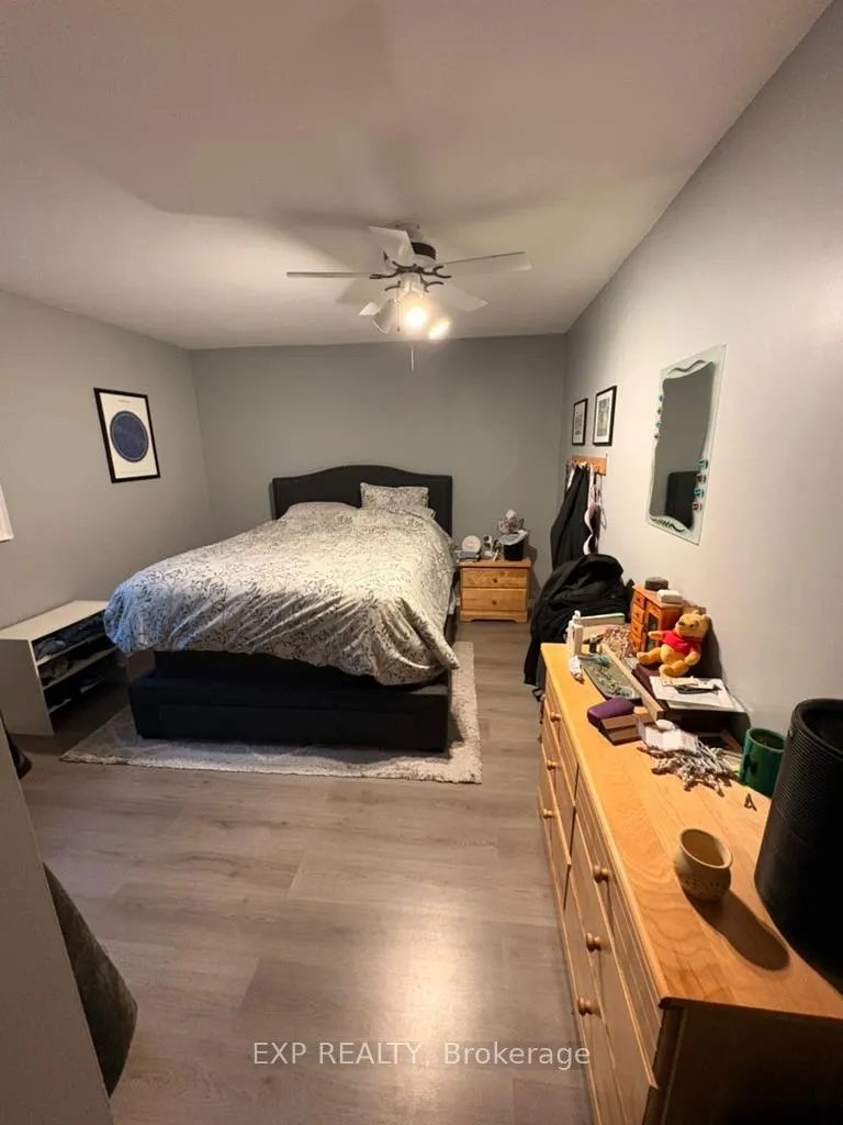 Photo 14 of 7B Clarendon Avenue, St. Catharines, Secord Woods — HOMEH