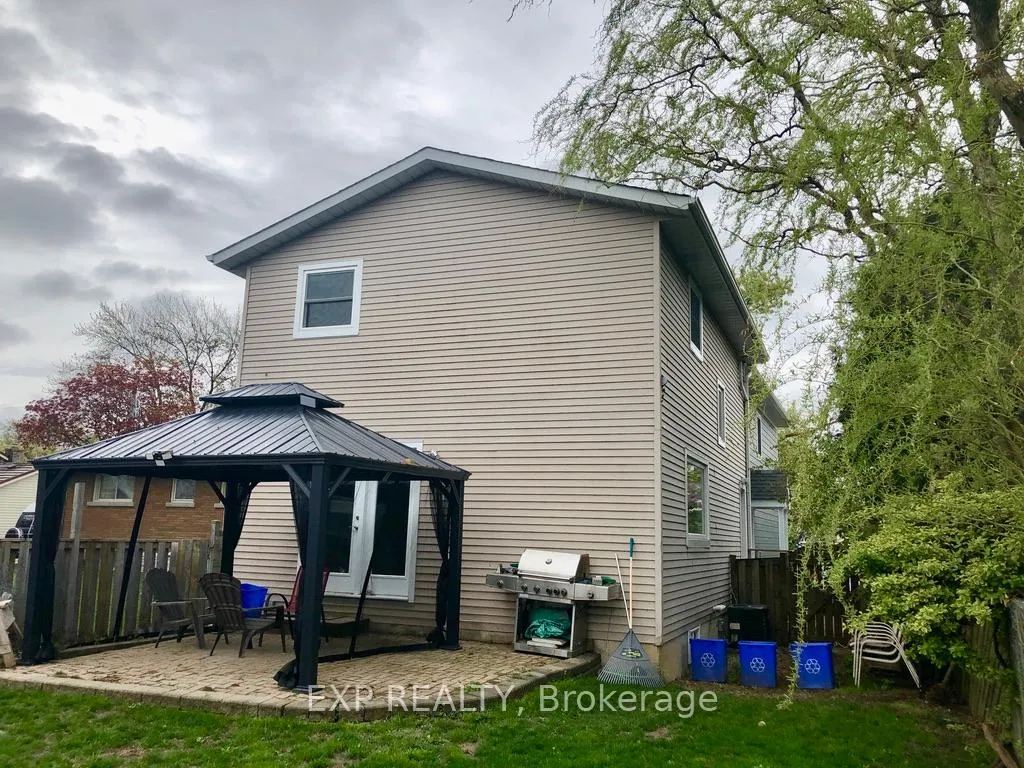 Photo 27 of 7B Clarendon Avenue, St. Catharines, Secord Woods — HOMEH