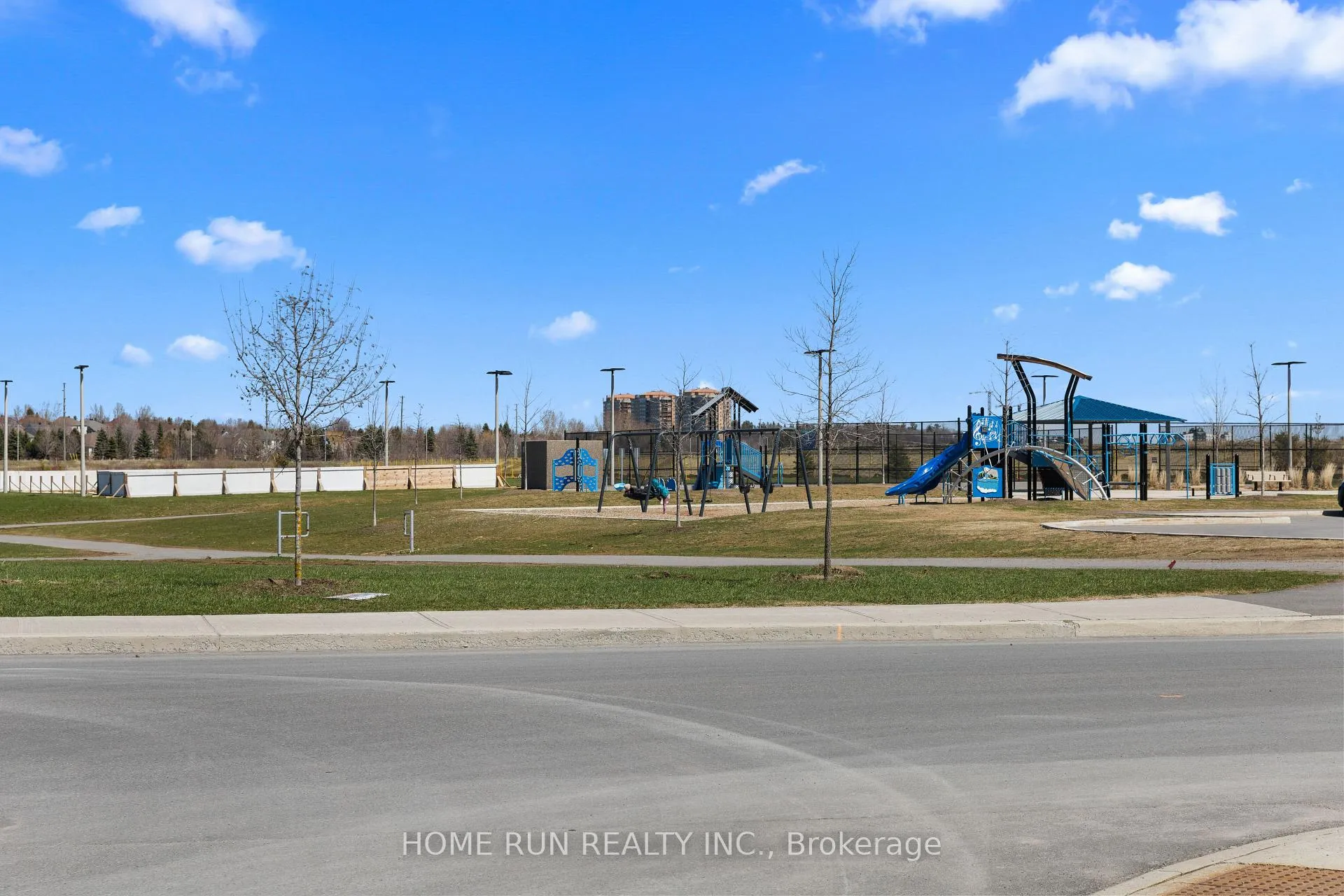 Photo 38 of 320 Basalt Lane, Ottawa, Kanata - Kanata Lakes/Heritage Hills — HOMEH