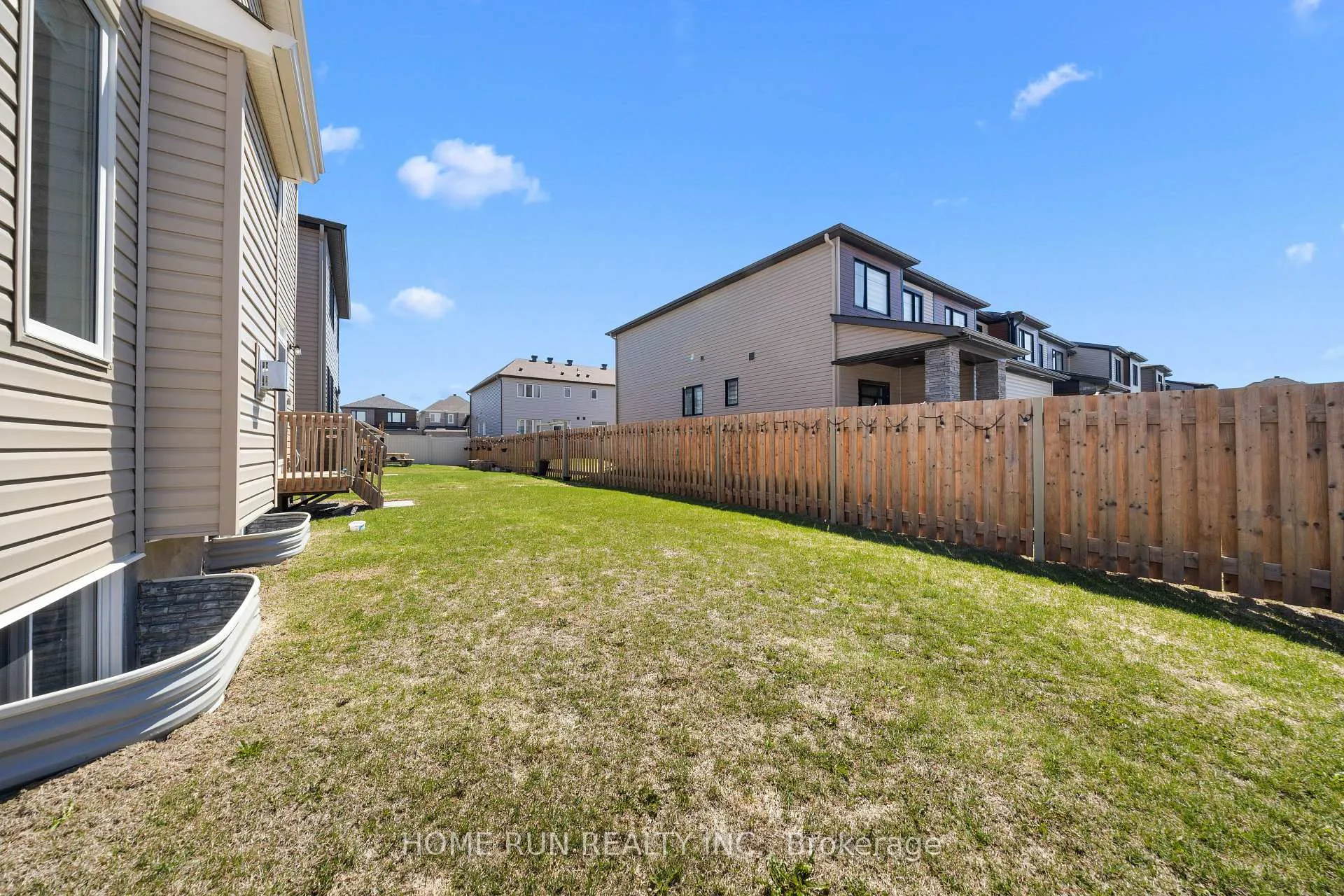 Photo 40 of 320 Basalt Lane, Ottawa, Kanata - Kanata Lakes/Heritage Hills — HOMEH