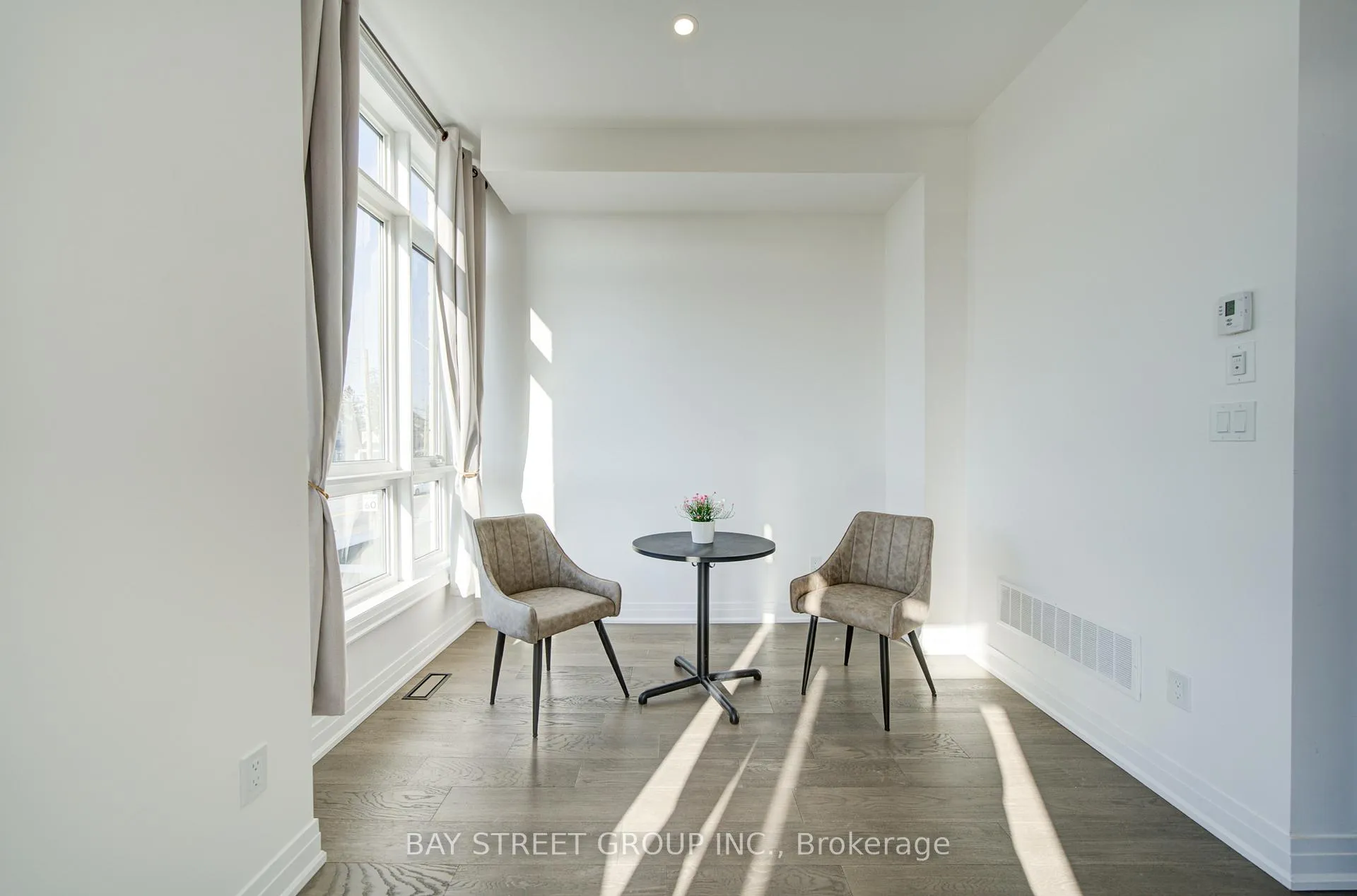 Photo 8 of 324 King Road, Richmond Hill, Oak Ridges — HOMEH