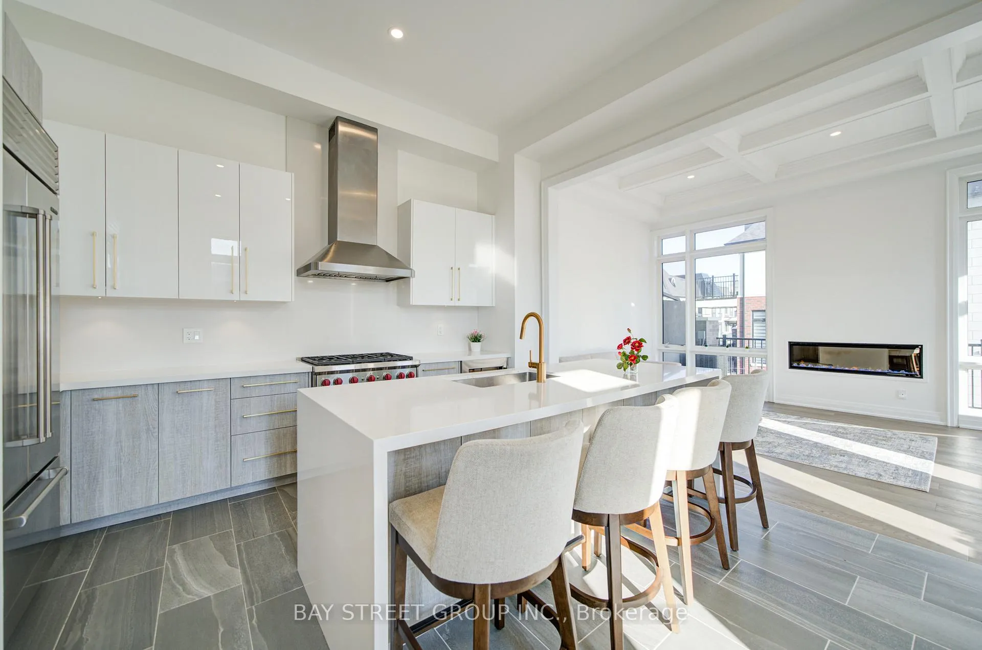 Photo 11 of 324 King Road, Richmond Hill, Oak Ridges — HOMEH