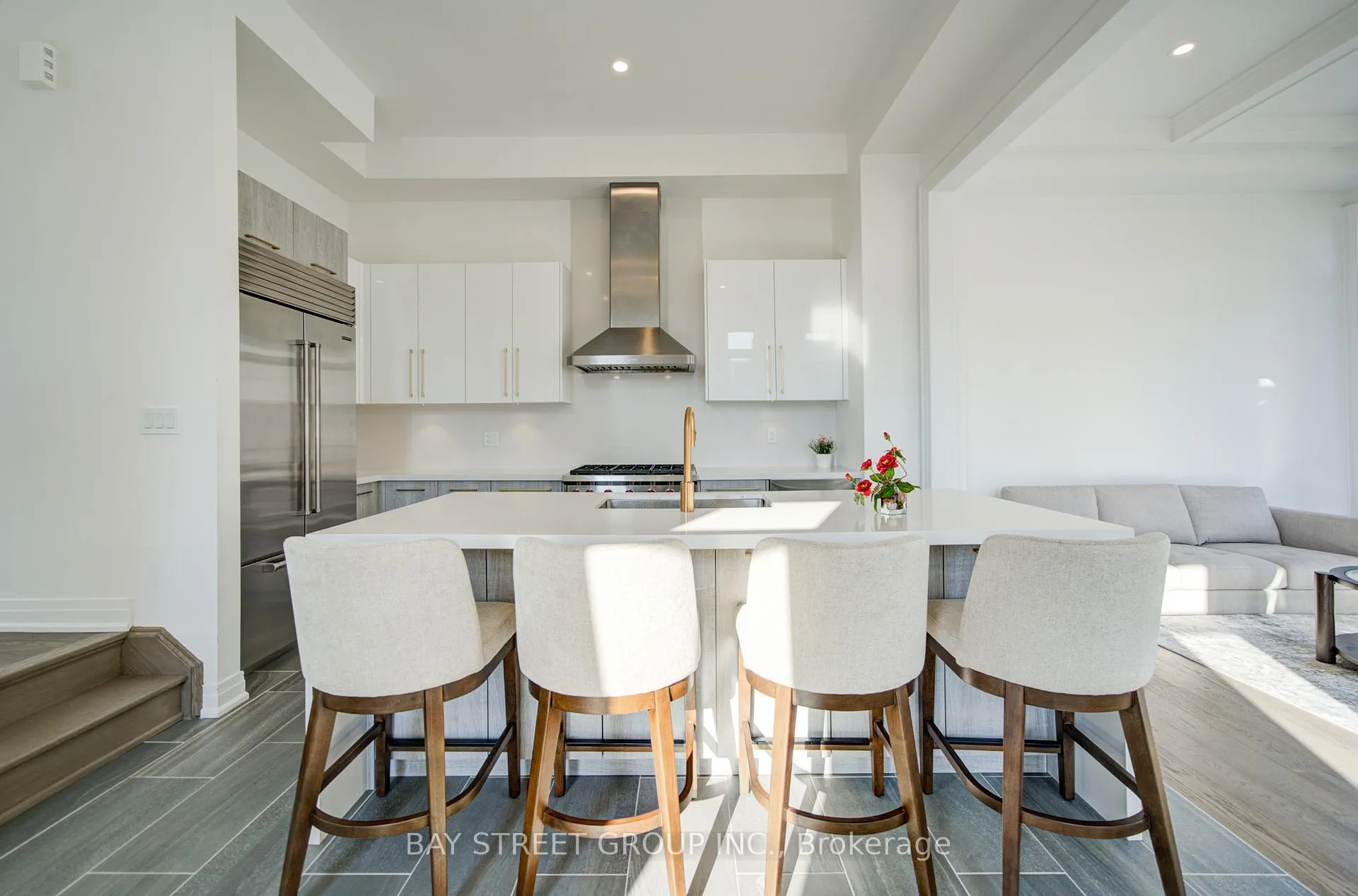 Photo 12 of 324 King Road, Richmond Hill, Oak Ridges — HOMEH