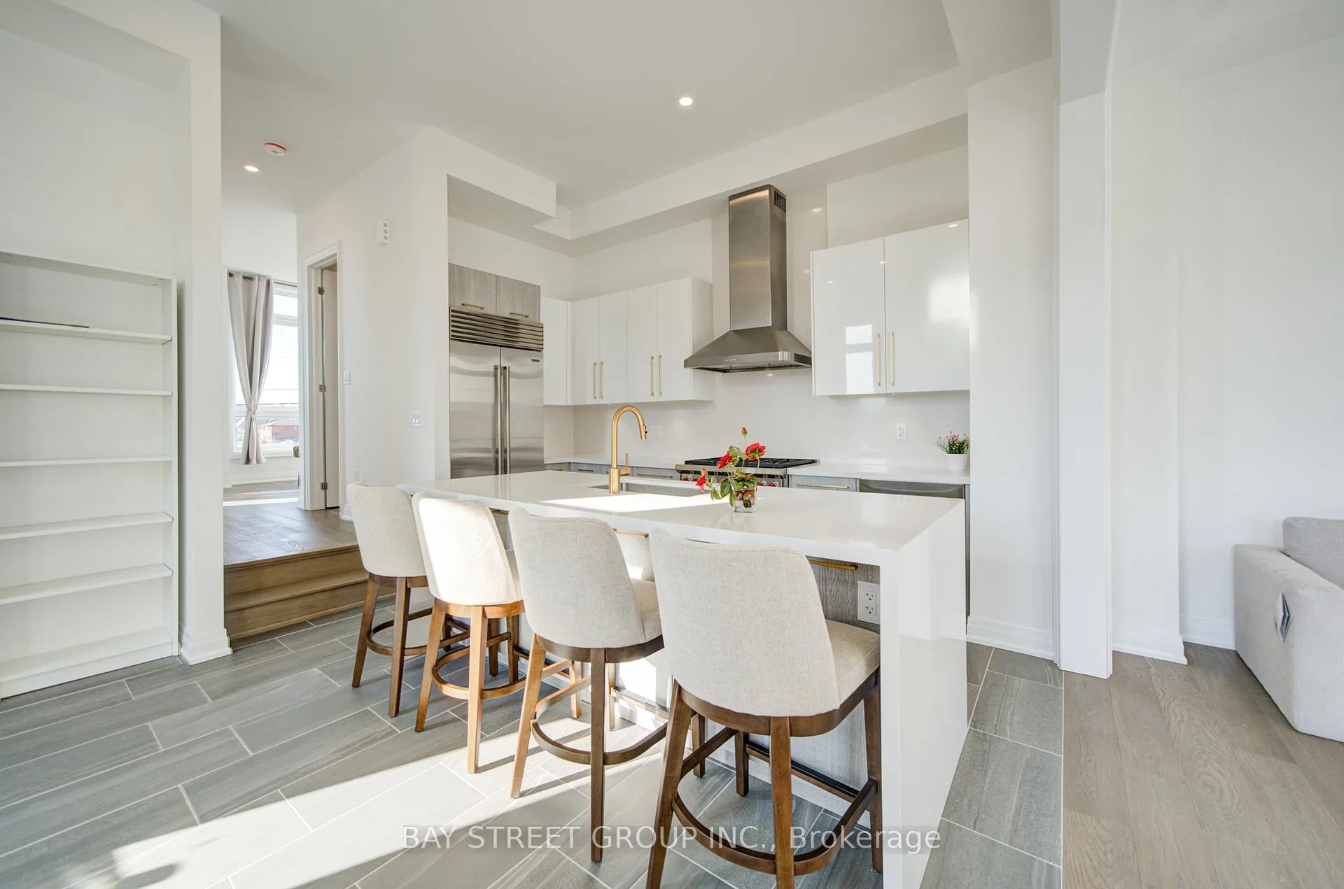 Photo 13 of 324 King Road, Richmond Hill, Oak Ridges — HOMEH