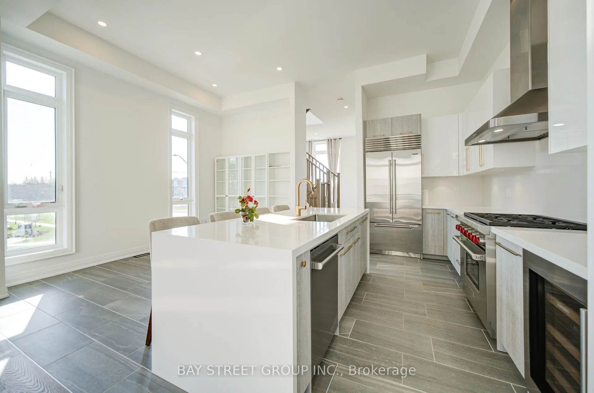 Photo 14 of 324 King Road, Richmond Hill, Oak Ridges — HOMEH