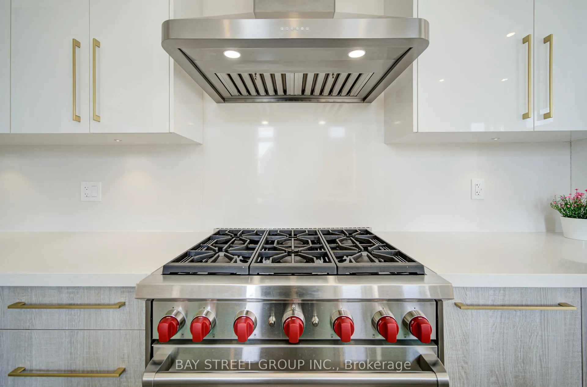 Photo 16 of 324 King Road, Richmond Hill, Oak Ridges — HOMEH