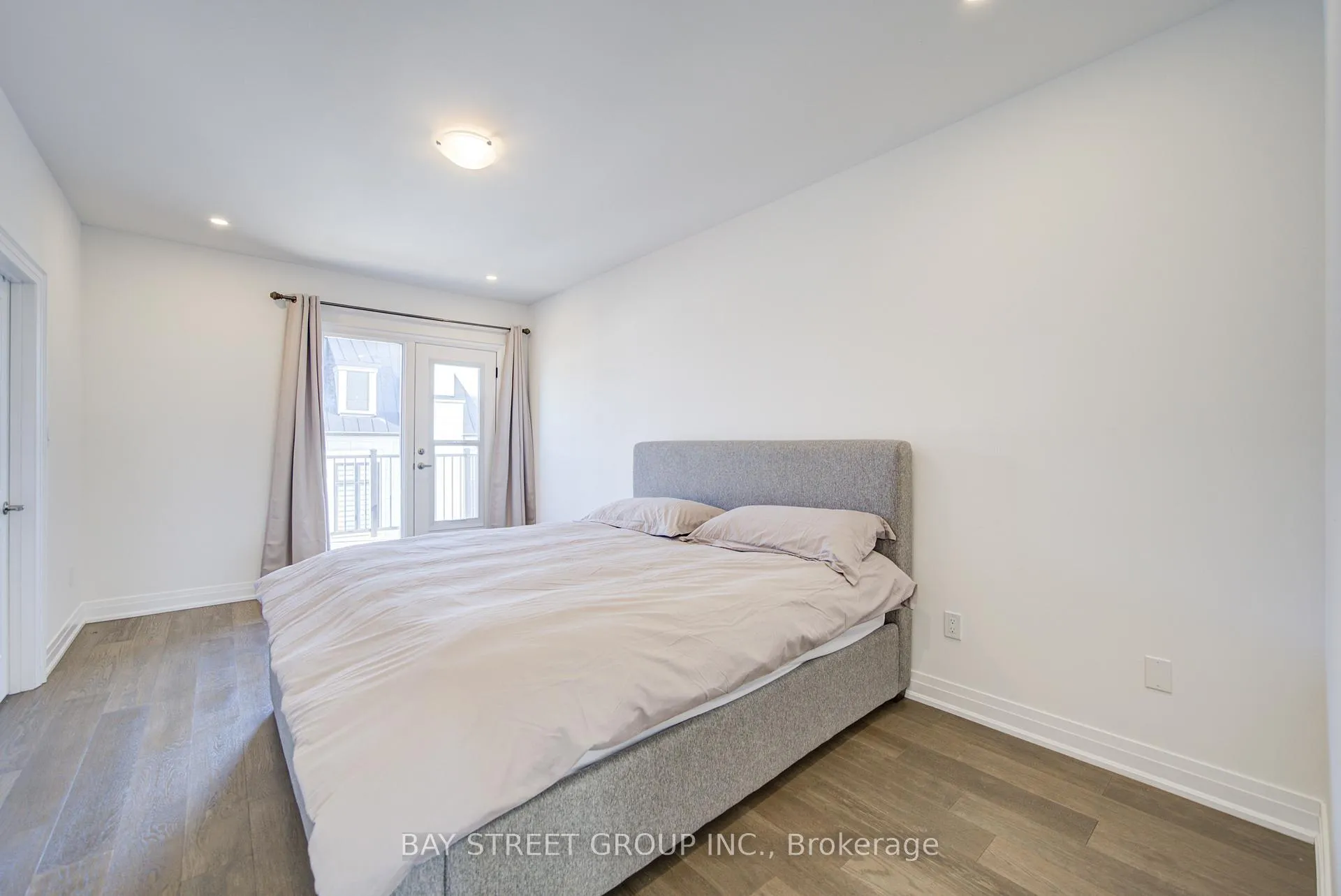 Photo 37 of 324 King Road, Richmond Hill, Oak Ridges — HOMEH