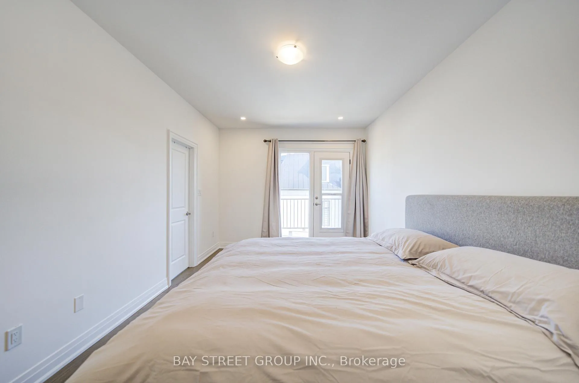 Photo 40 of 324 King Road, Richmond Hill, Oak Ridges — HOMEH