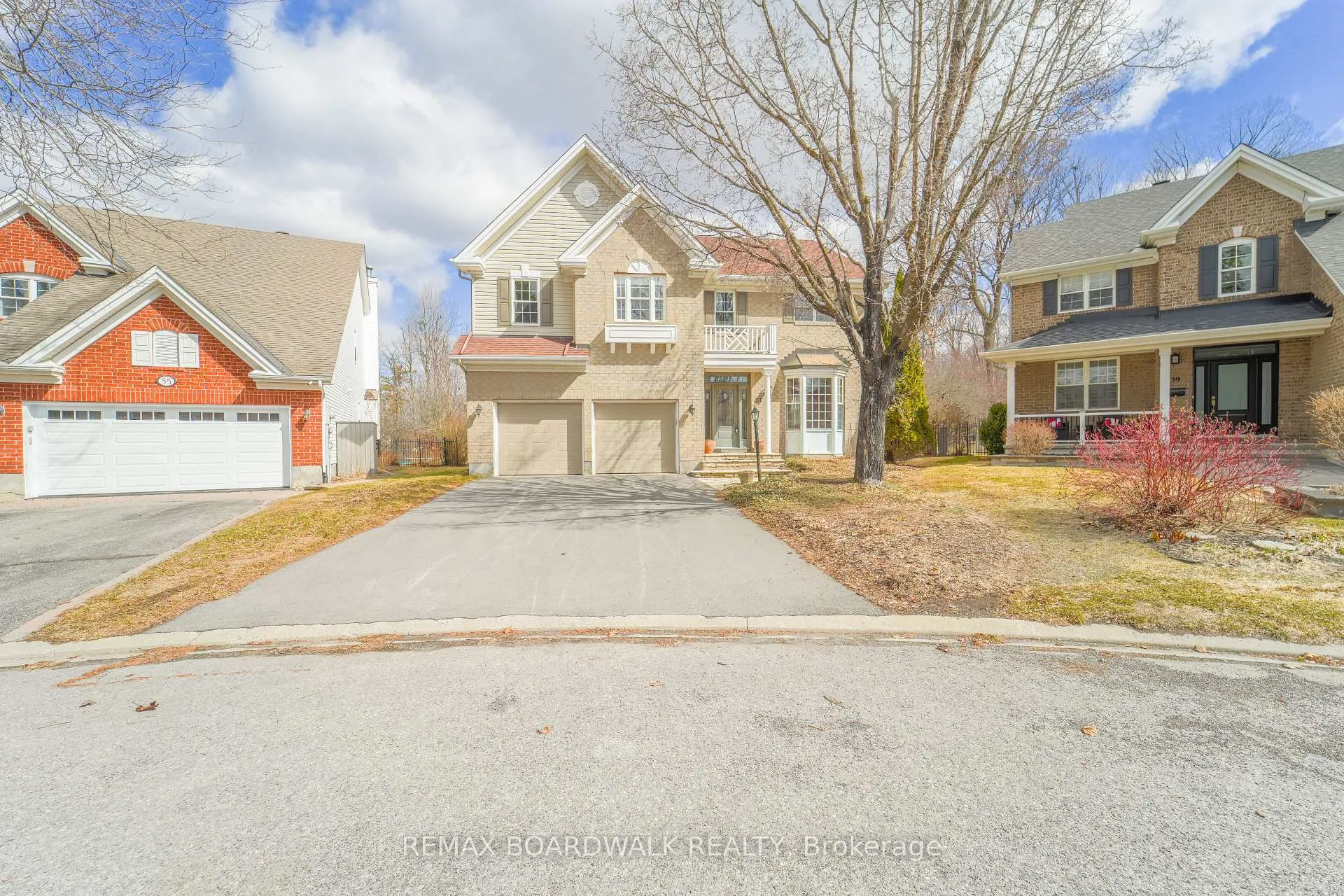 Front of 57 Mattawa Crescent